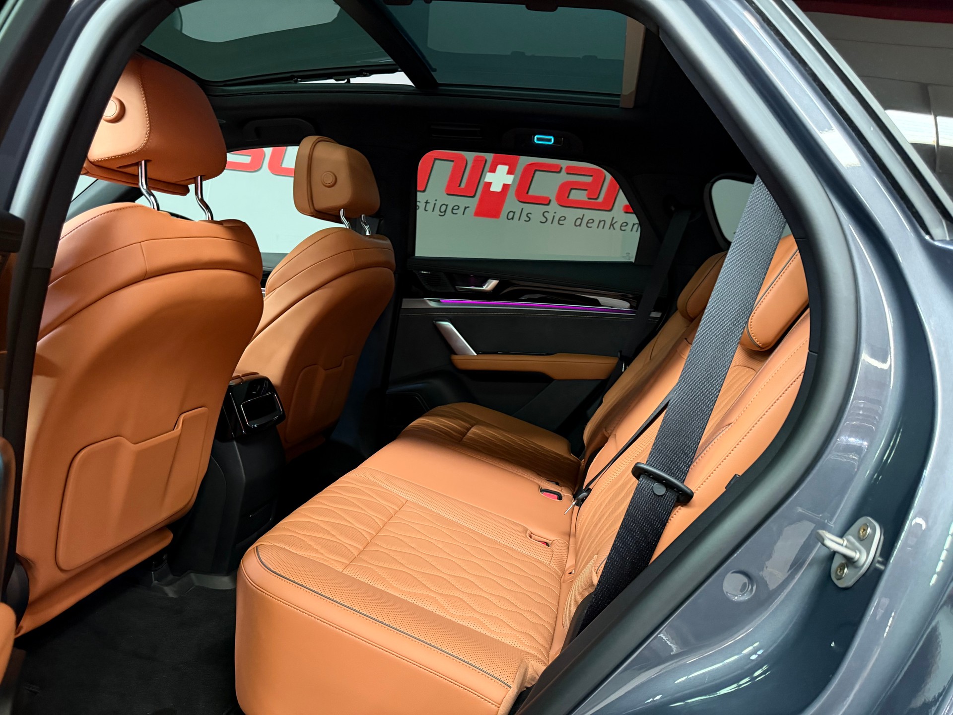 BYD TANG FLAGSHIP 7 Pl. 4x4-image-4