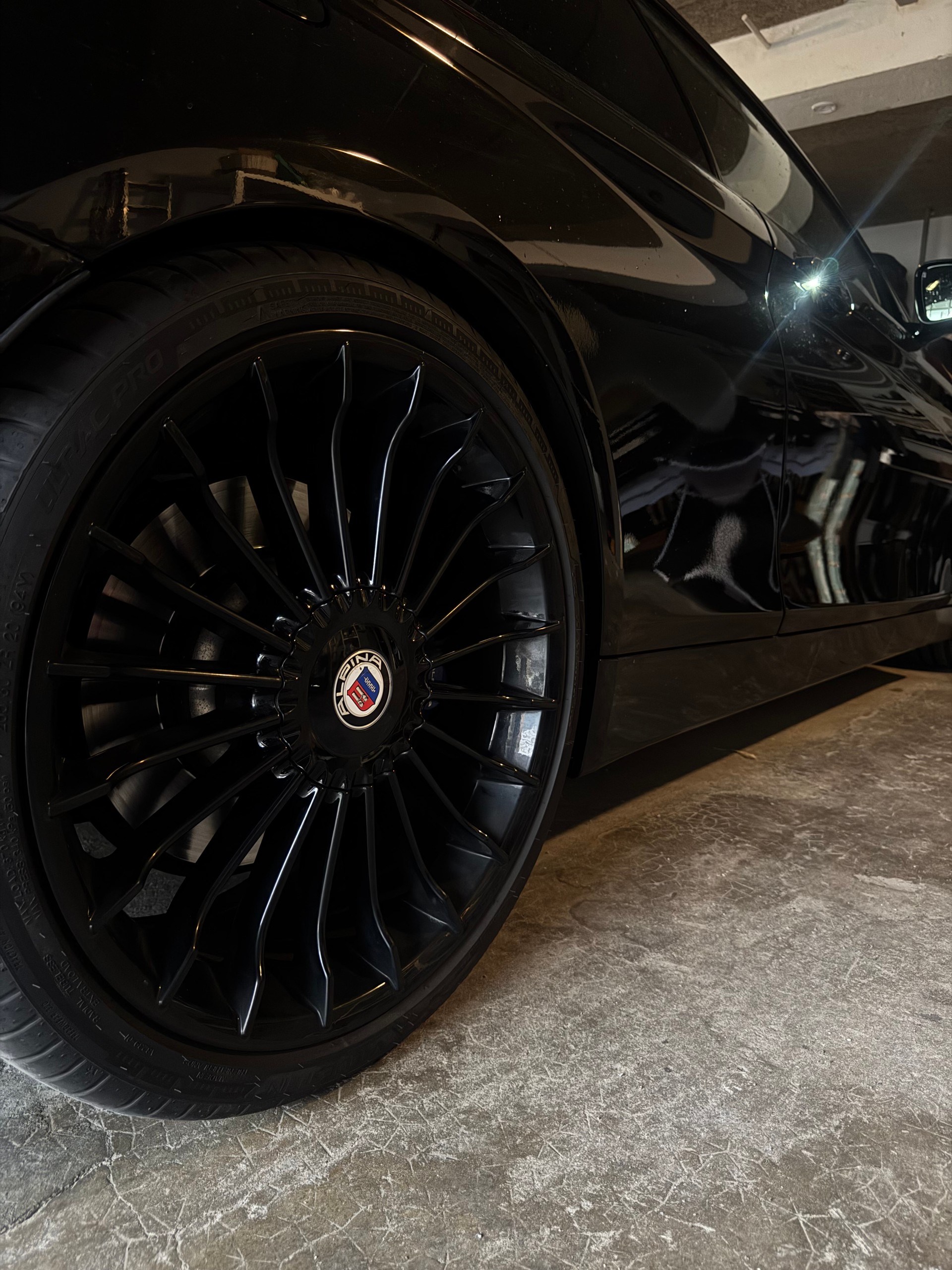 BMW-ALPINA 3.0 Biturbo 4x4-image-4
