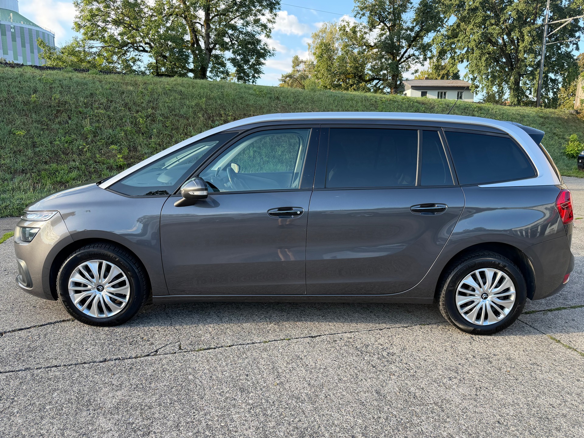CITROEN Grand C4 Picasso 1.6 BlueHDi Feel EAT6-image-1