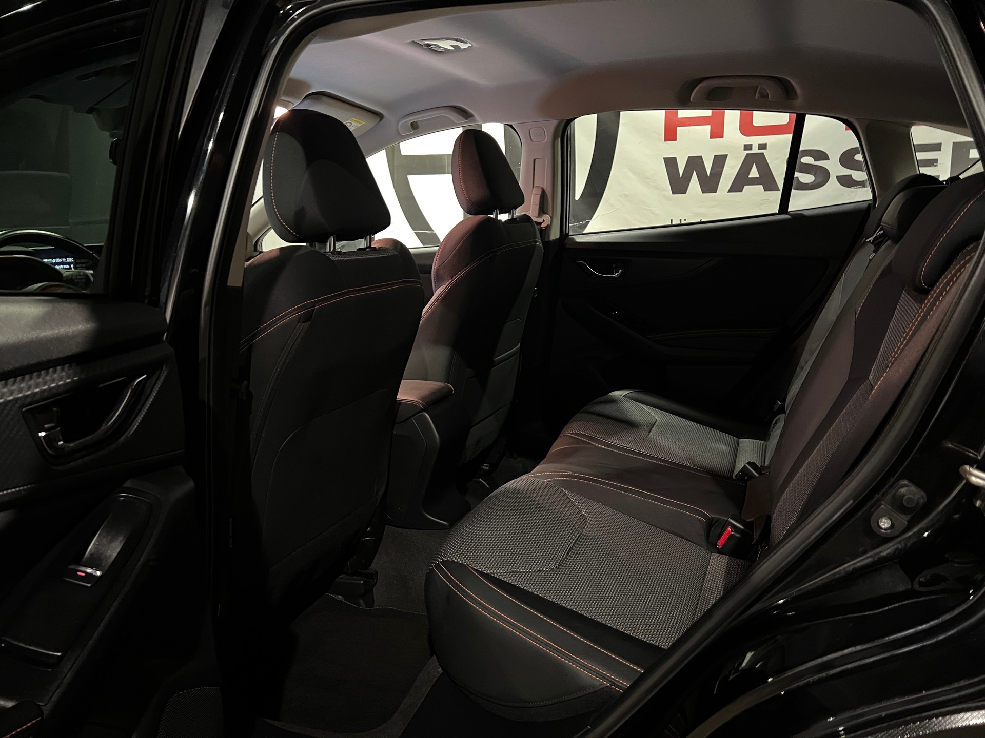 SUBARU XV 2.0 Swiss Plus AWD Lineartronic-image-15