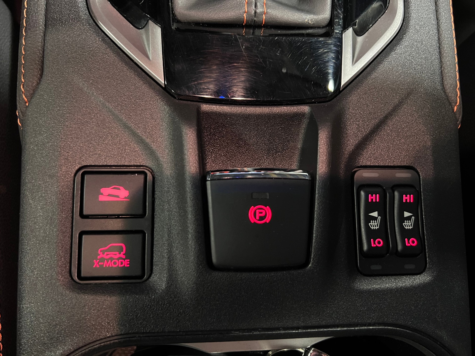 SUBARU XV 2.0 Swiss Plus AWD Lineartronic-image-21