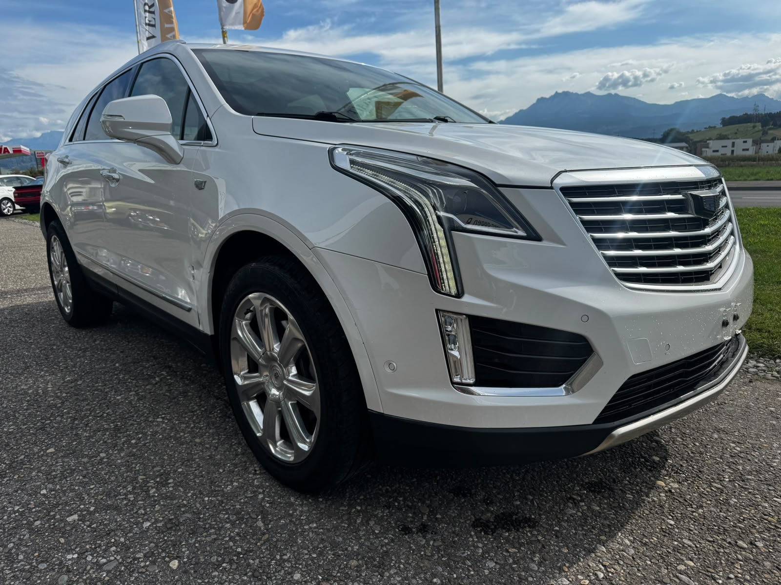 CADILLAC XT5 Crossover 3.6 Platinum Automatic-image-2