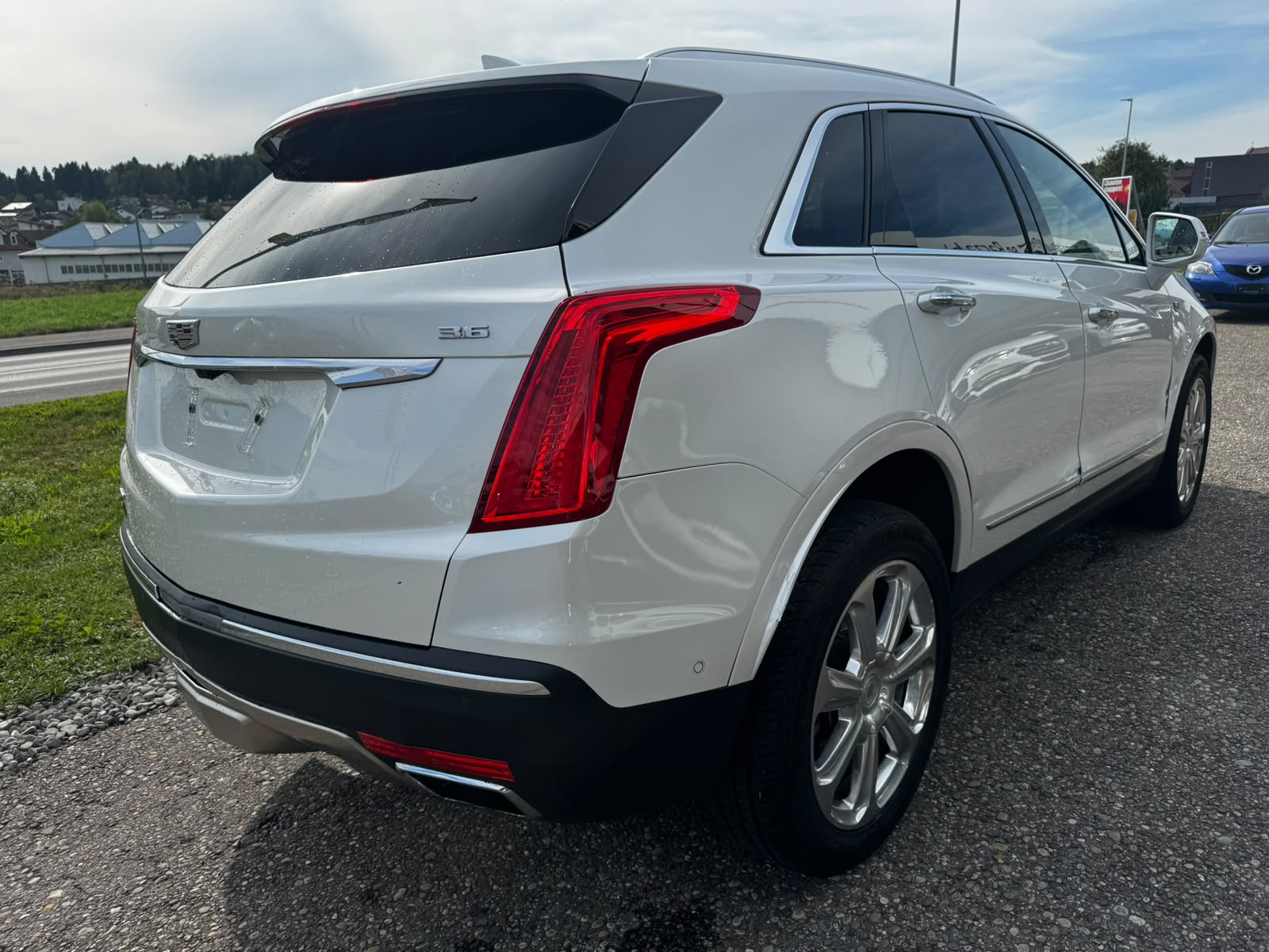 CADILLAC XT5 Crossover 3.6 Platinum Automatic-image-4