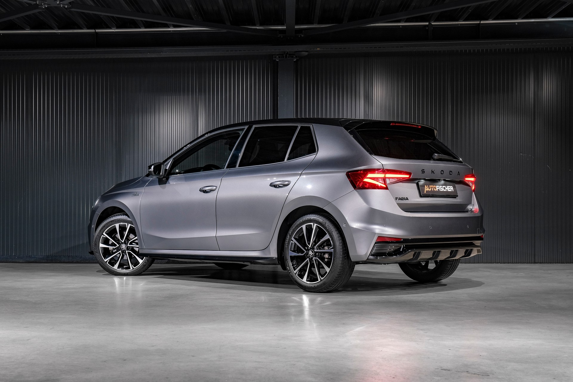 SKODA Fabia 1.0 TSI Monte Carlo DSG-image-1