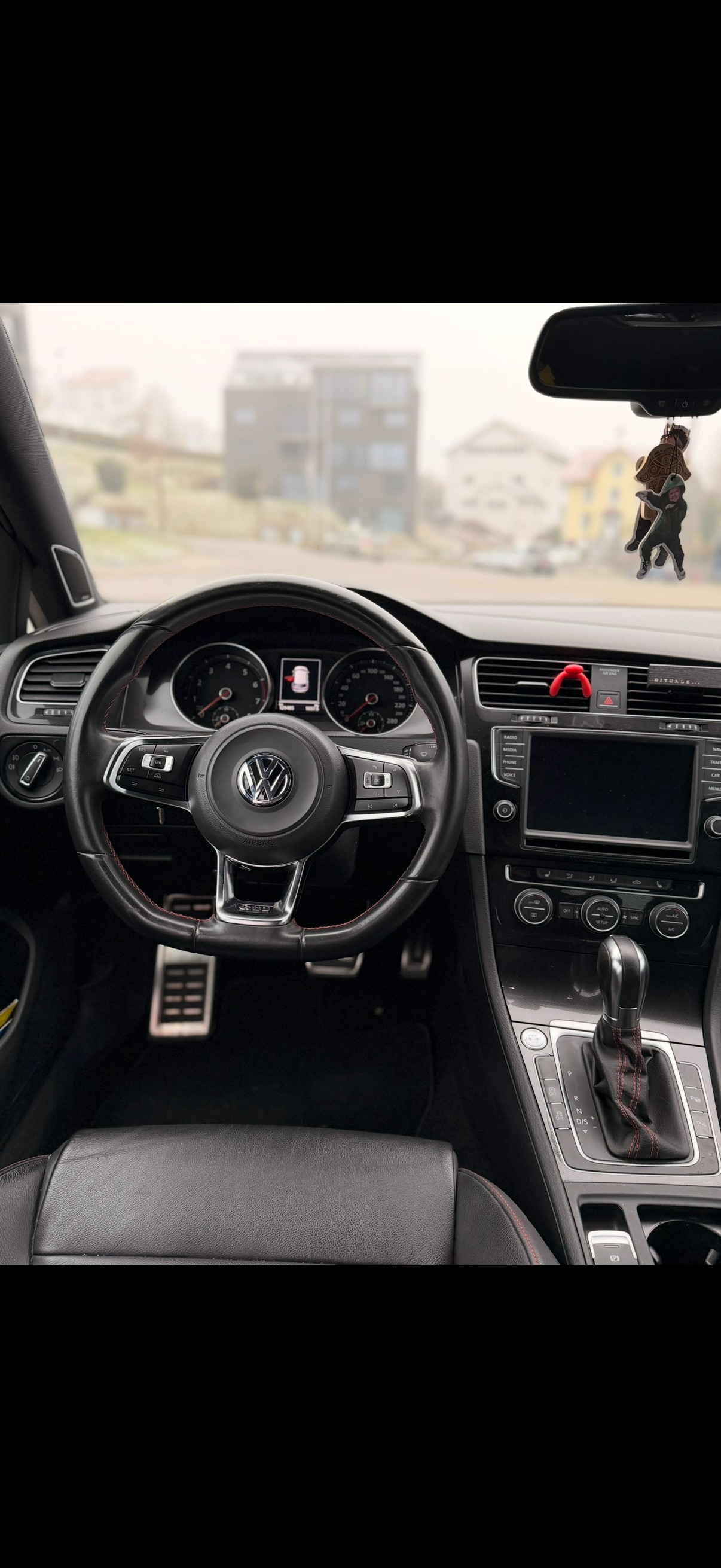 VW 2.0 TSI GTI Performance DSG-image-4