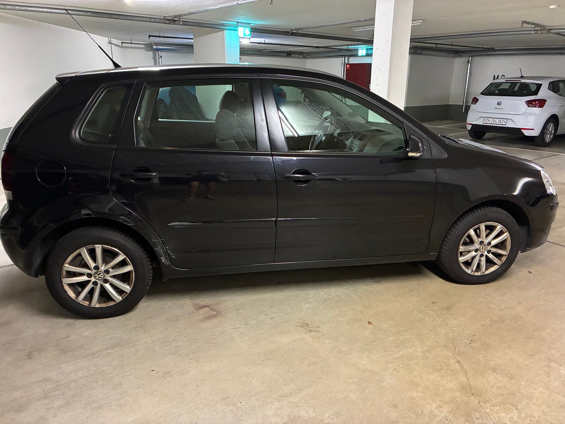 VW 1.4 16V 80 Young&Fresh-image-1