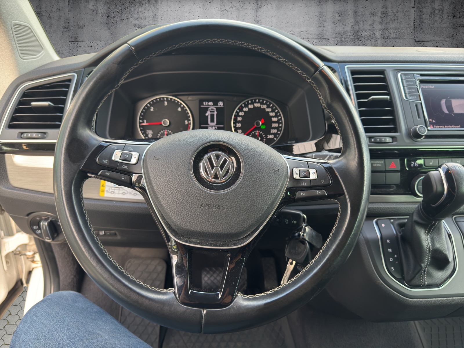 VW T6 California 2.0 Bi-TDI Beach Edition 4Motion DSG-image-9