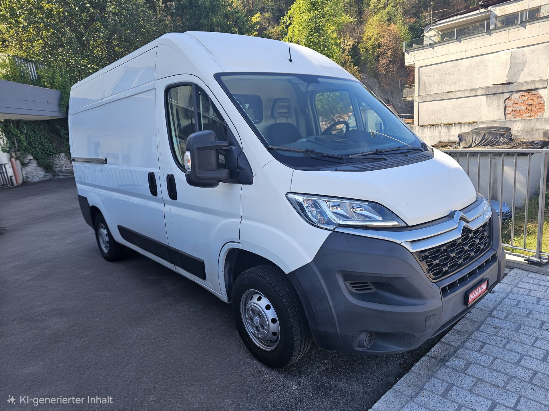 CITROEN Jumper 33 2.0 BlueHDi 130 Confort L2H2-image-1