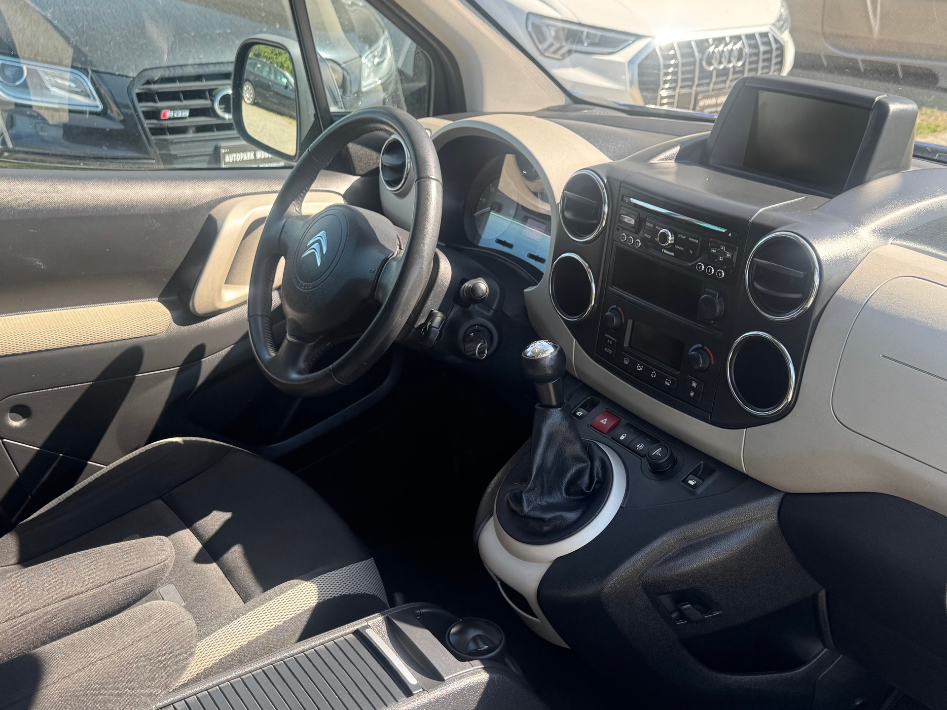 CITROEN Berlingo 1.6 16V Exclusive-image-7