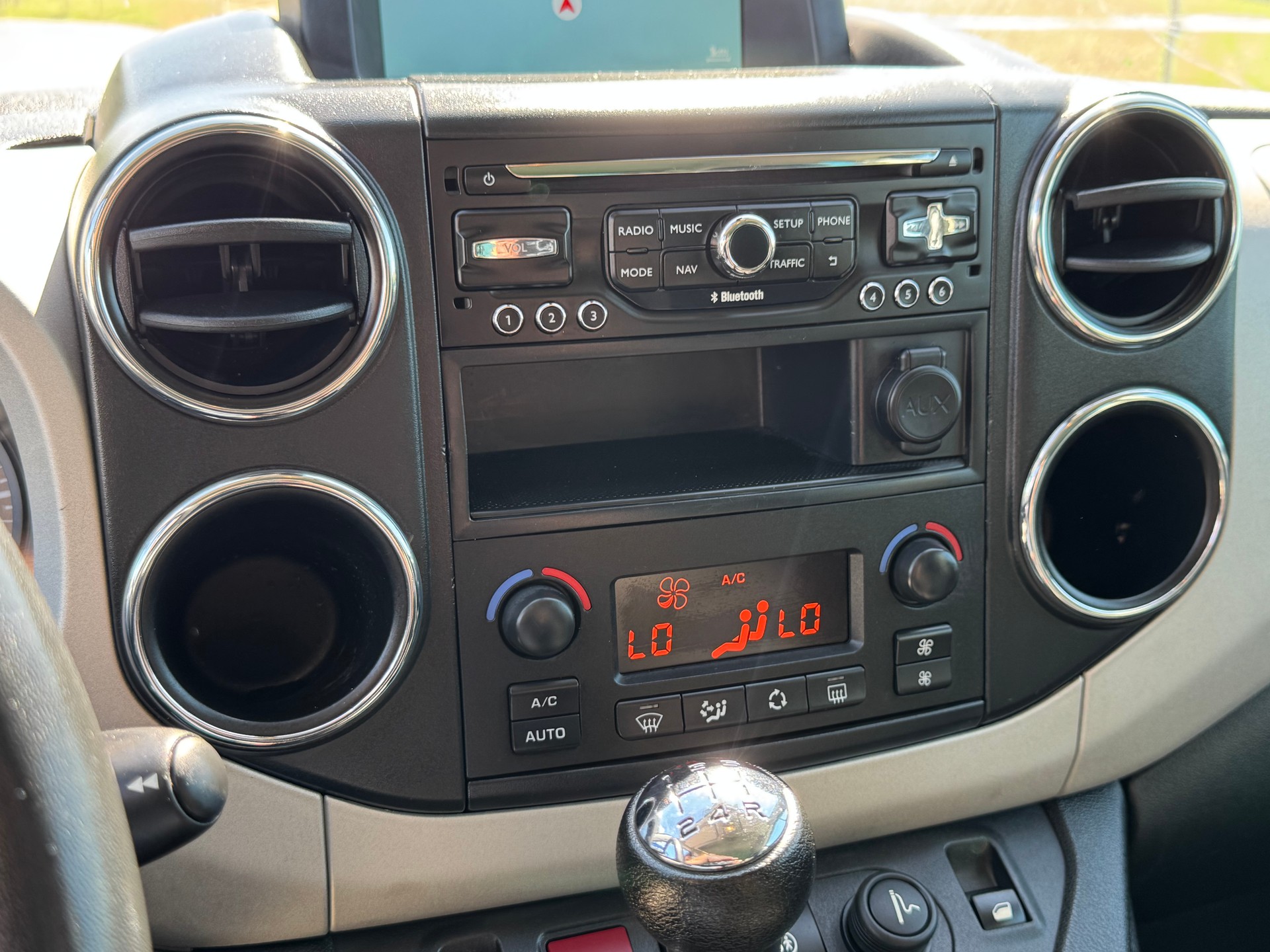 CITROEN Berlingo 1.6 16V Exclusive-image-11