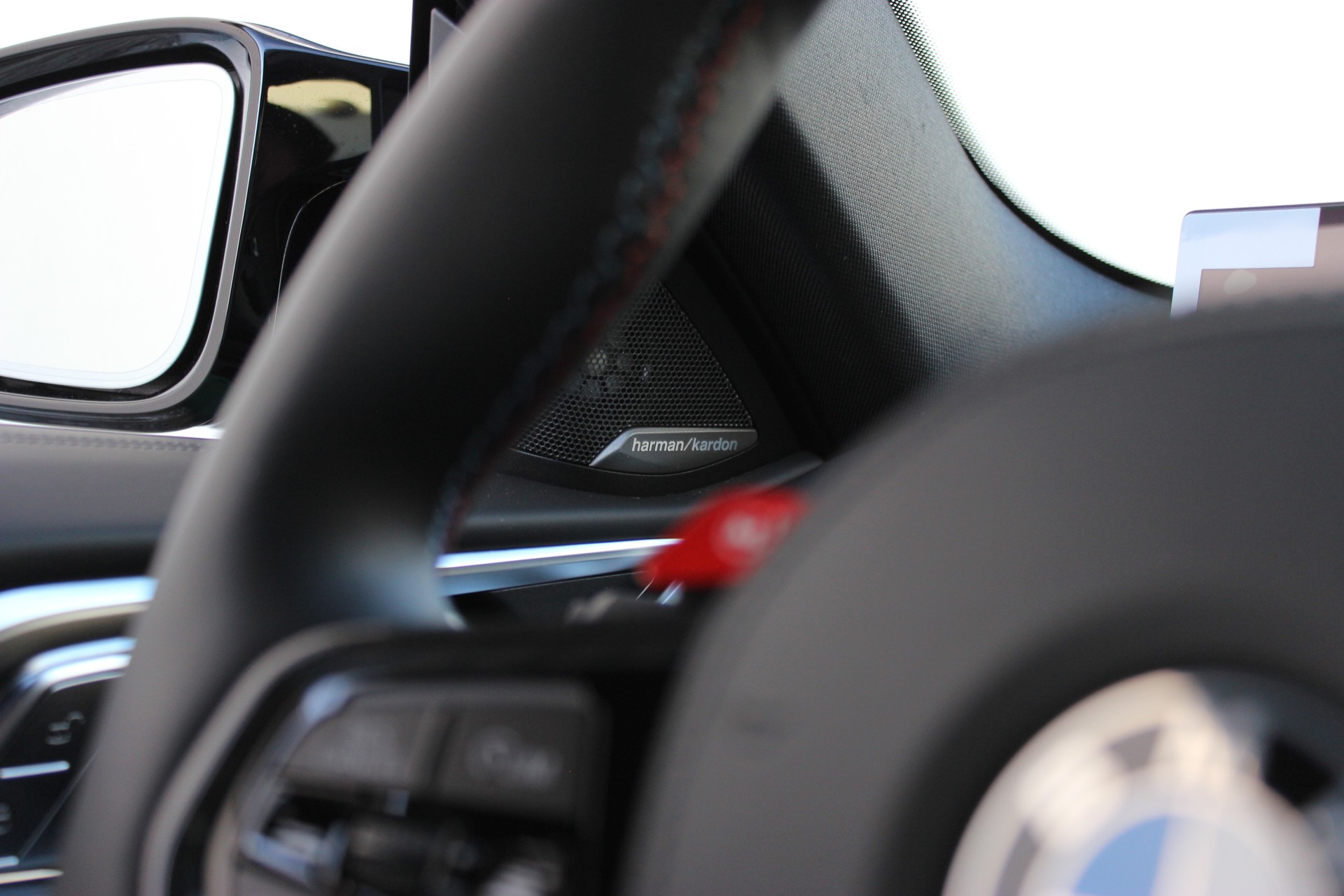 BMW M4 Coupé Competition M xDrive *ISLE OF MAN GRÜN METALLIC*-image-21