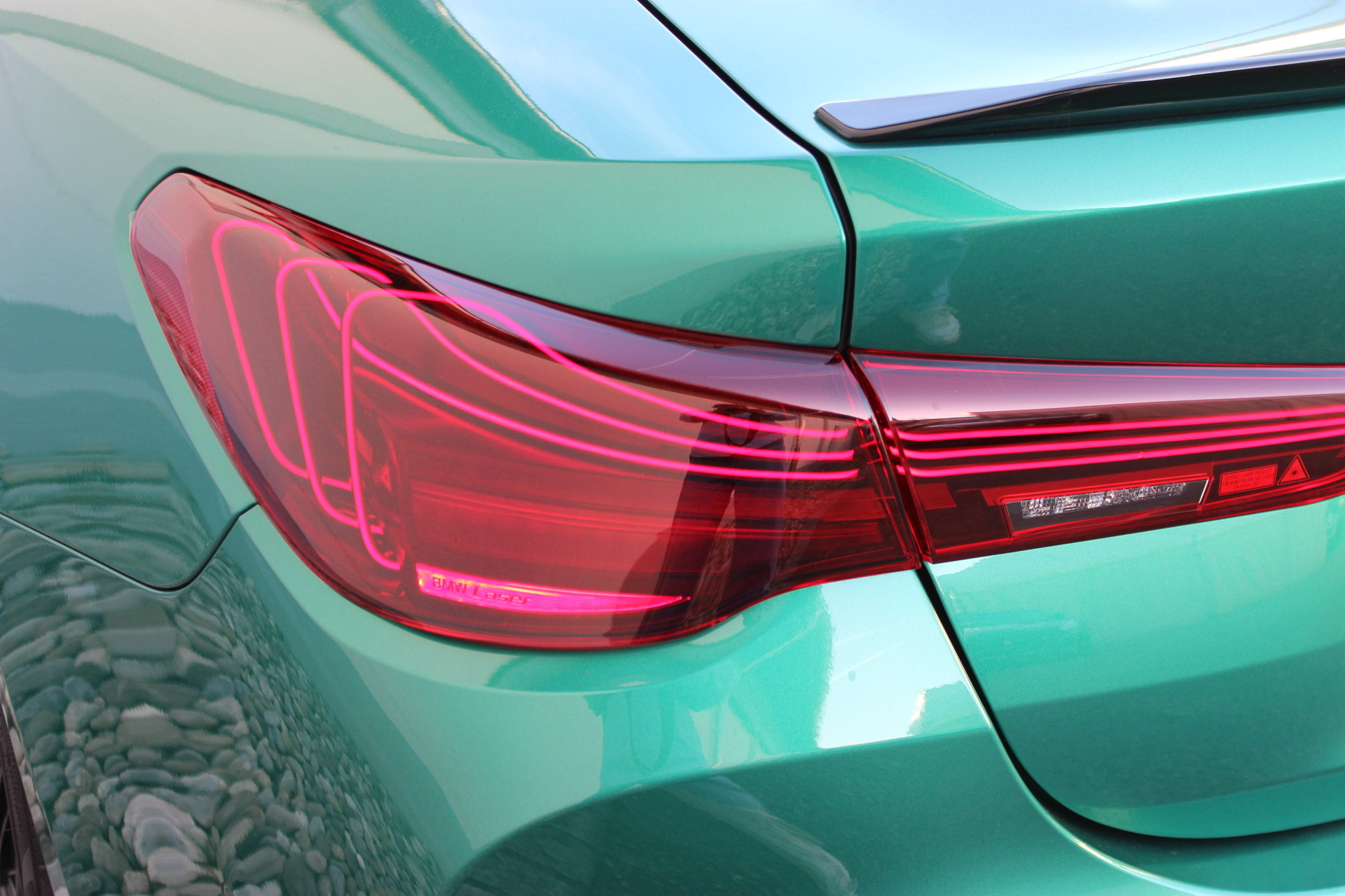 BMW M4 Coupé Competition M xDrive *ISLE OF MAN GRÜN METALLIC*-image-8