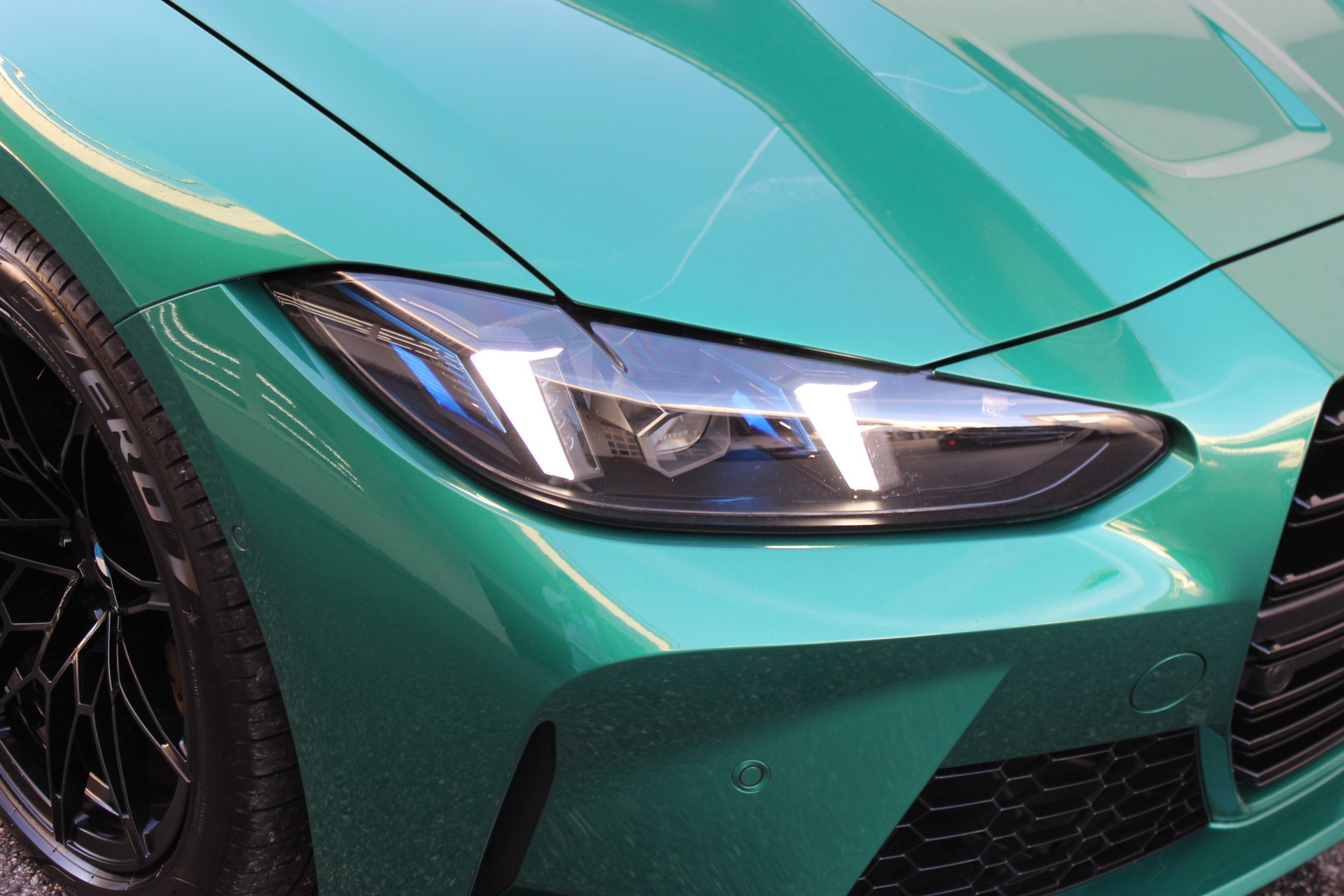 BMW M4 Coupé Competition M xDrive *ISLE OF MAN GRÜN METALLIC*-image-7