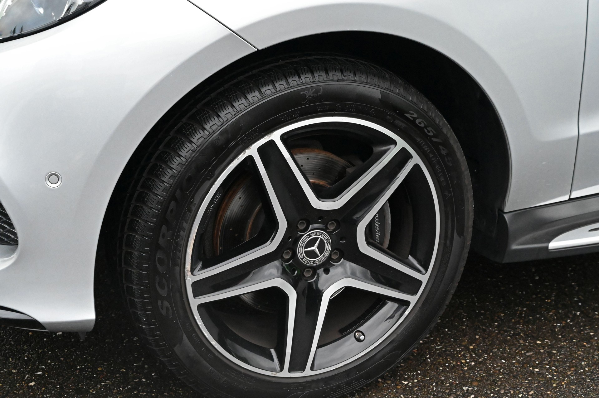 MERCEDES-BENZ GLE 350 d 4Matic 9G-Tronic-image-4