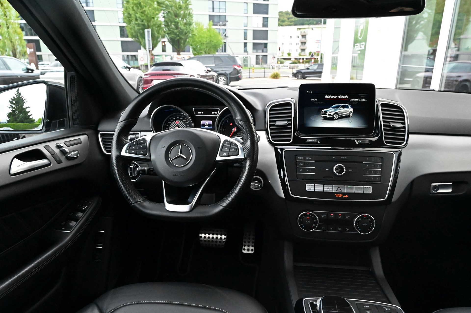 MERCEDES-BENZ GLE 350 d 4Matic 9G-Tronic-image-17