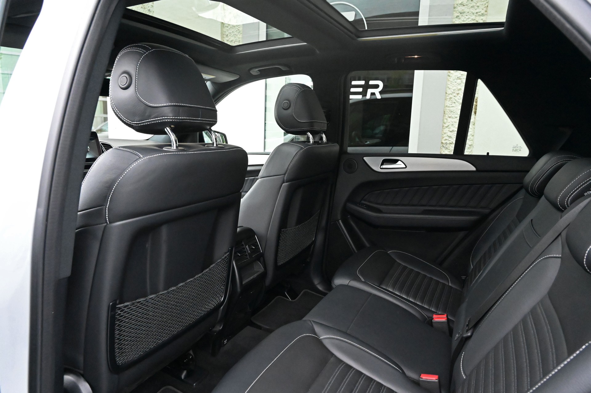 MERCEDES-BENZ GLE 350 d 4Matic 9G-Tronic-image-15
