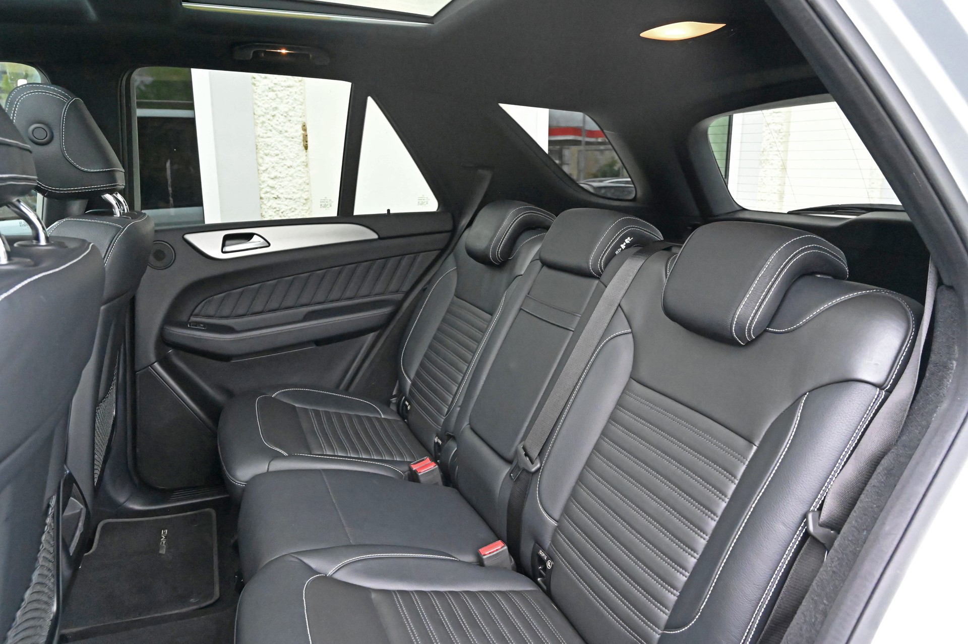 MERCEDES-BENZ GLE 350 d 4Matic 9G-Tronic-image-16