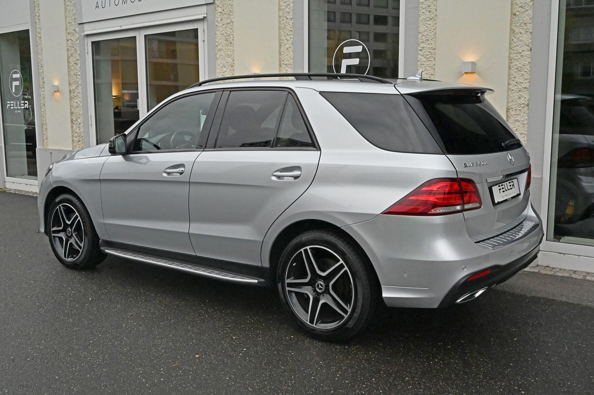 MERCEDES-BENZ GLE 350 d 4Matic 9G-Tronic-image-5