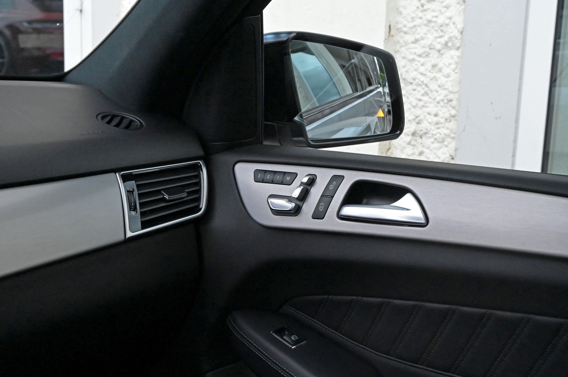 MERCEDES-BENZ GLE 350 d 4Matic 9G-Tronic-image-19