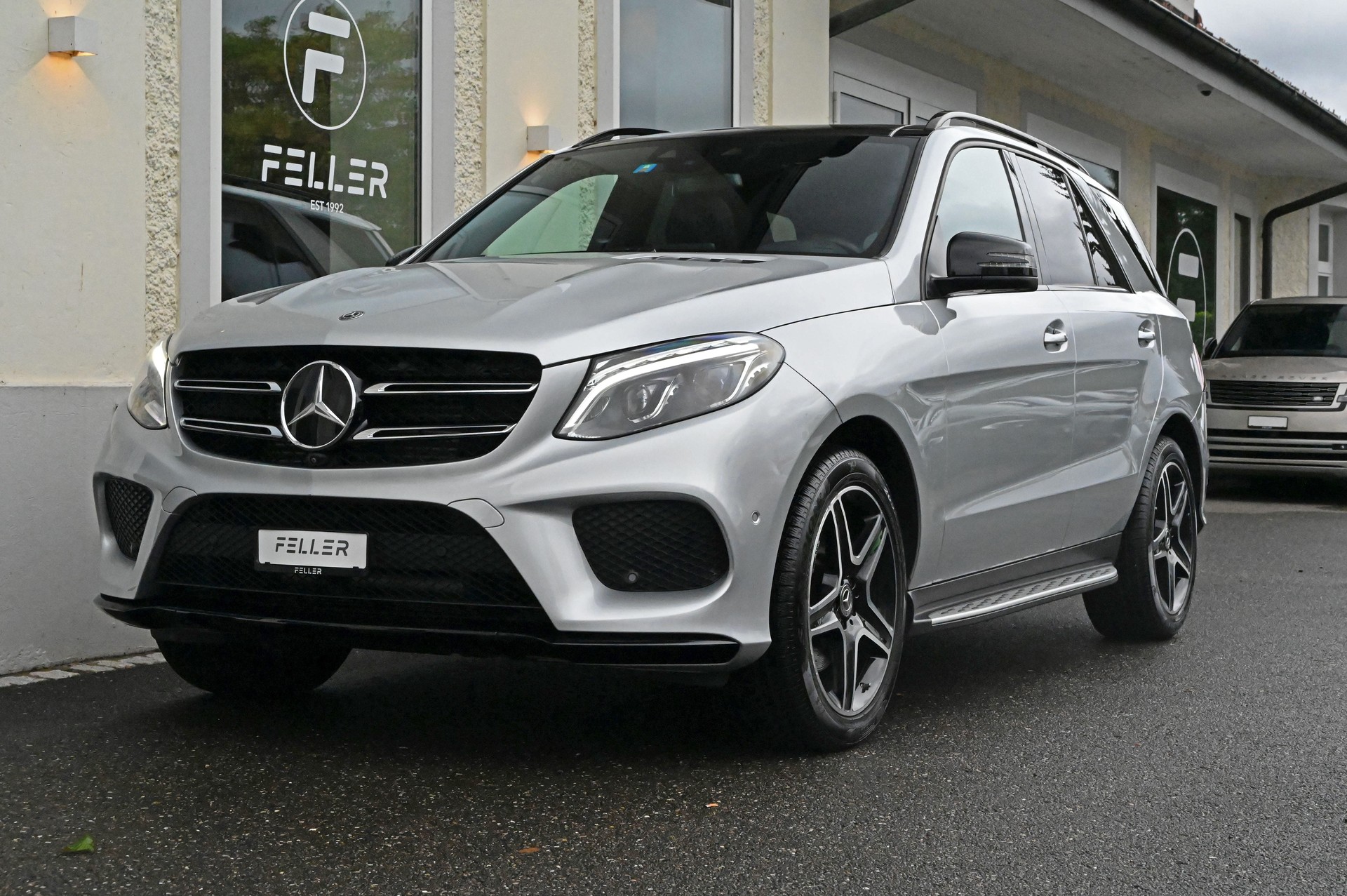 MERCEDES-BENZ GLE 350 d 4Matic 9G-Tronic-showroom-element-1
