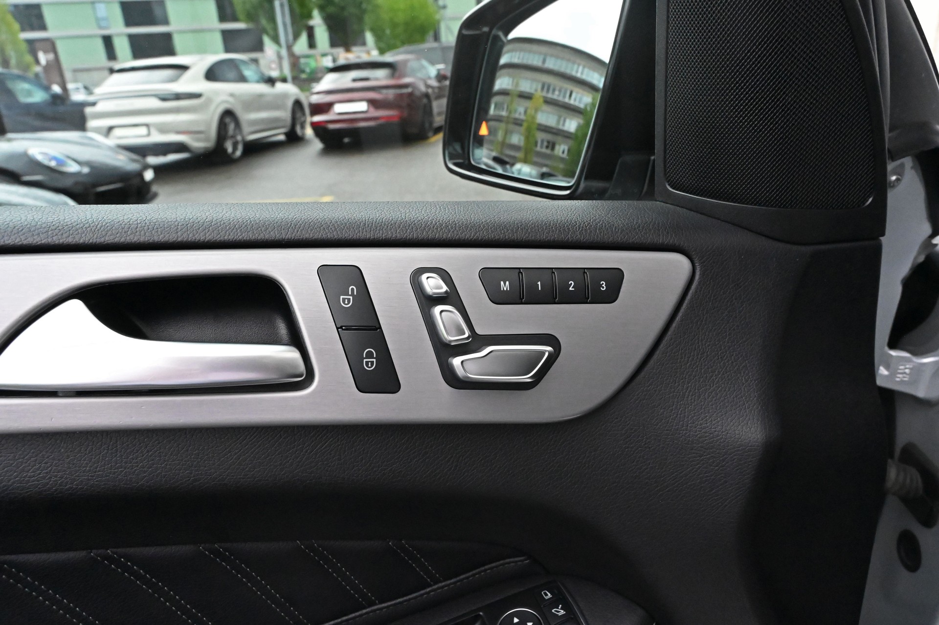 MERCEDES-BENZ GLE 350 d 4Matic 9G-Tronic-image-13