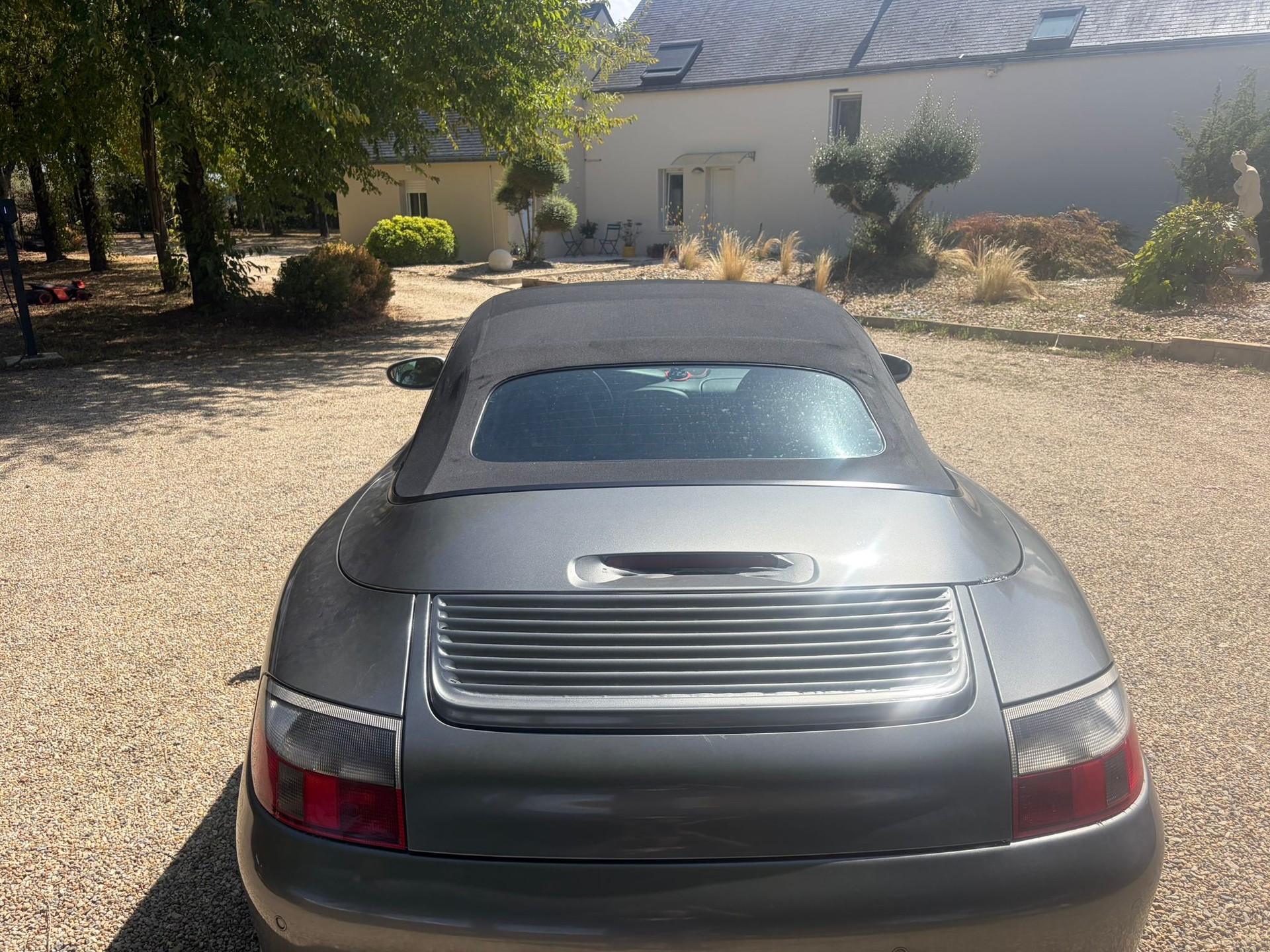 PORSCHE 911 Carrera Cabrio-image-7
