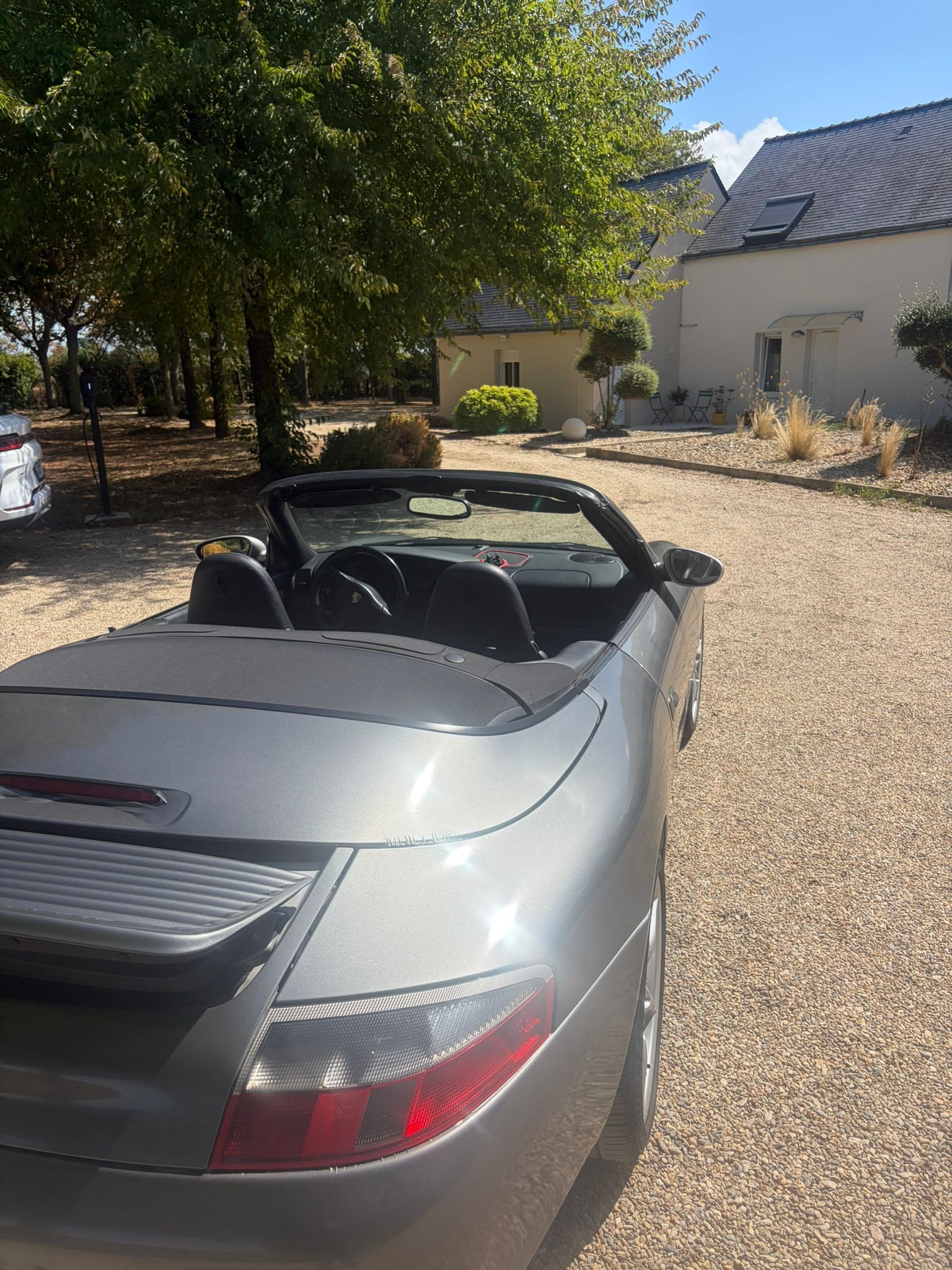 PORSCHE 911 Carrera Cabrio-image-4