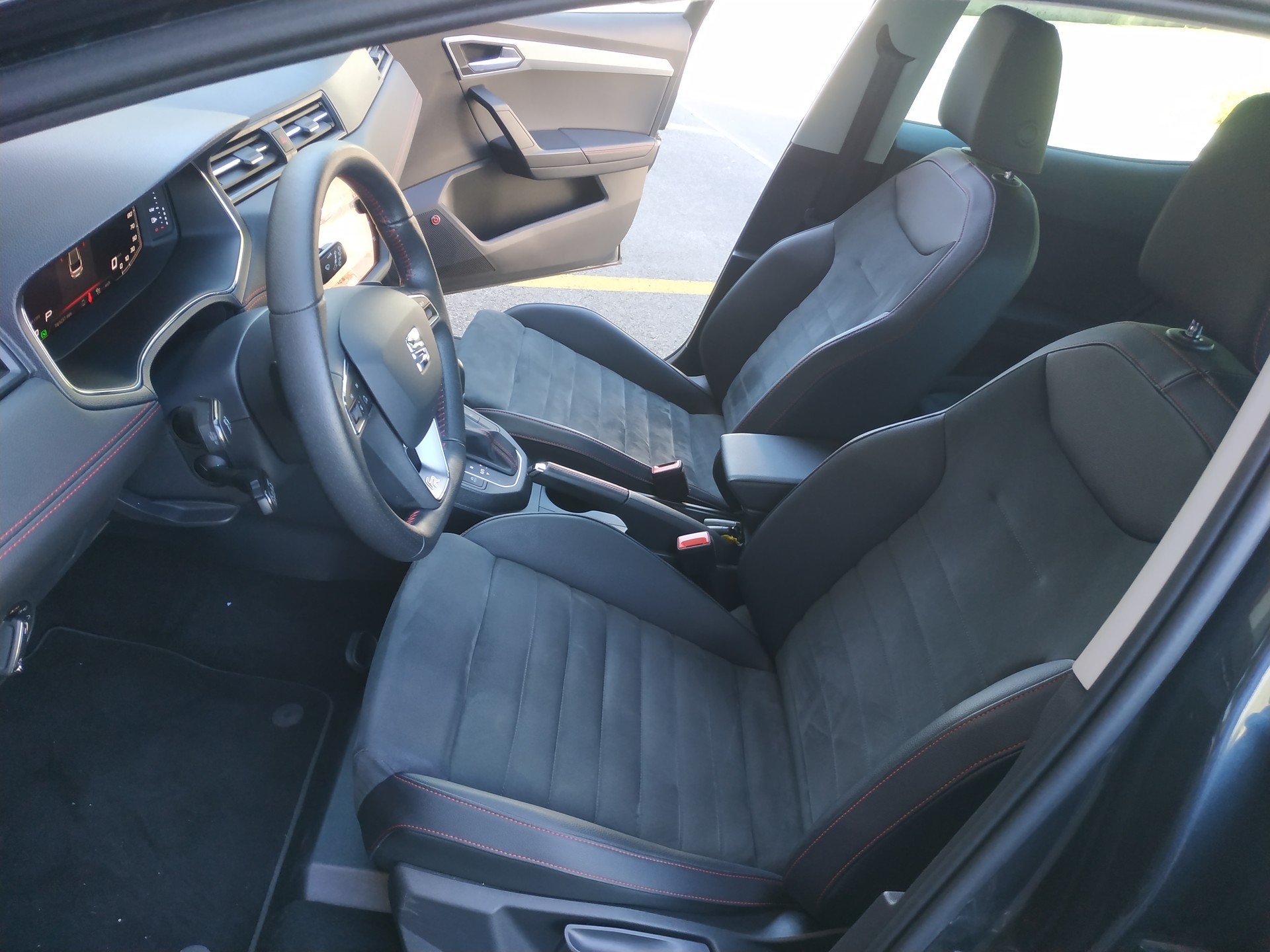 SEAT Ibiza 1.0 EcoTSI DSG Swiss FR Evolution Automat-image-11