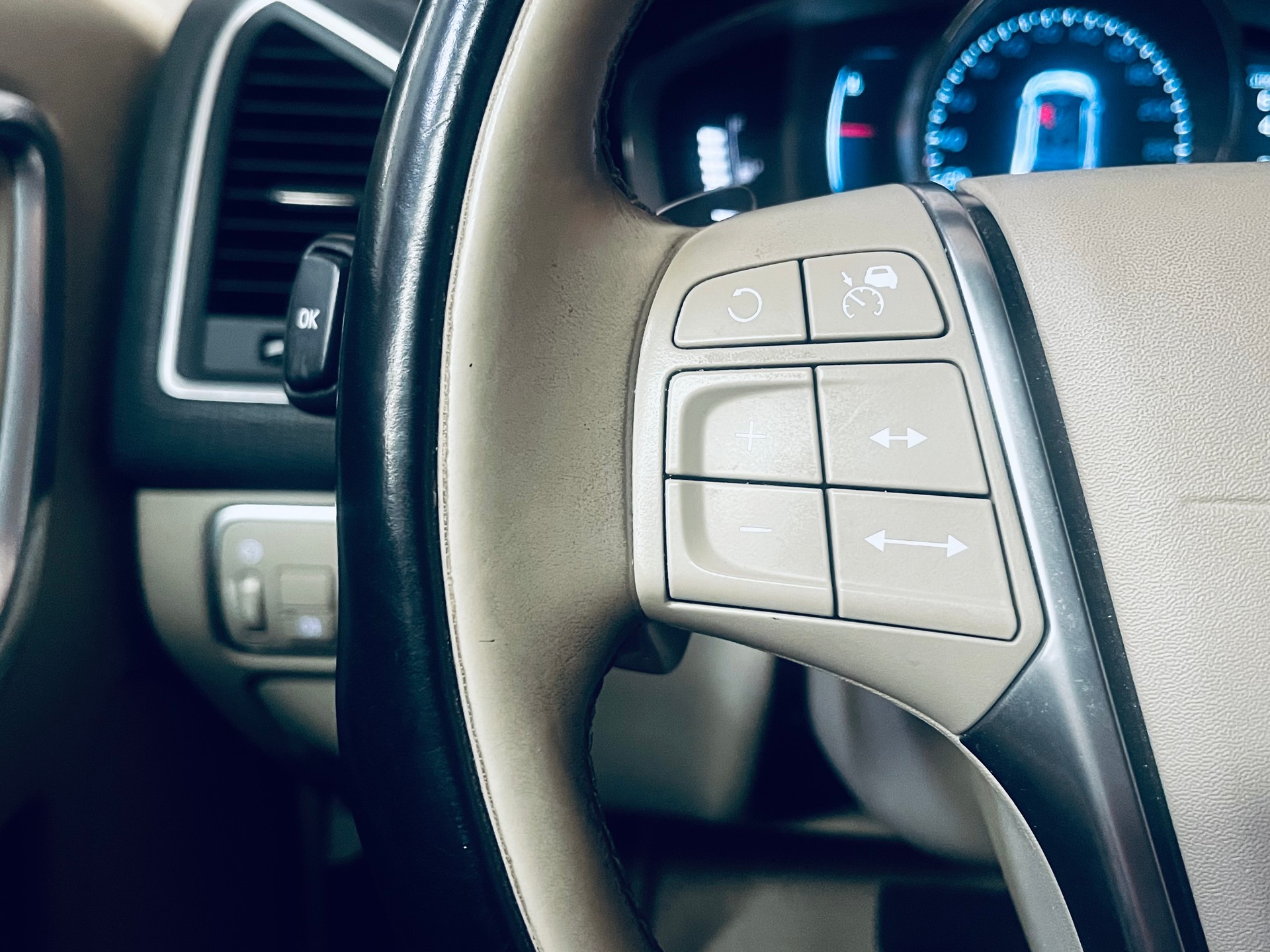VOLVO XC60 T6 AWD Summum Geartronic-image-24