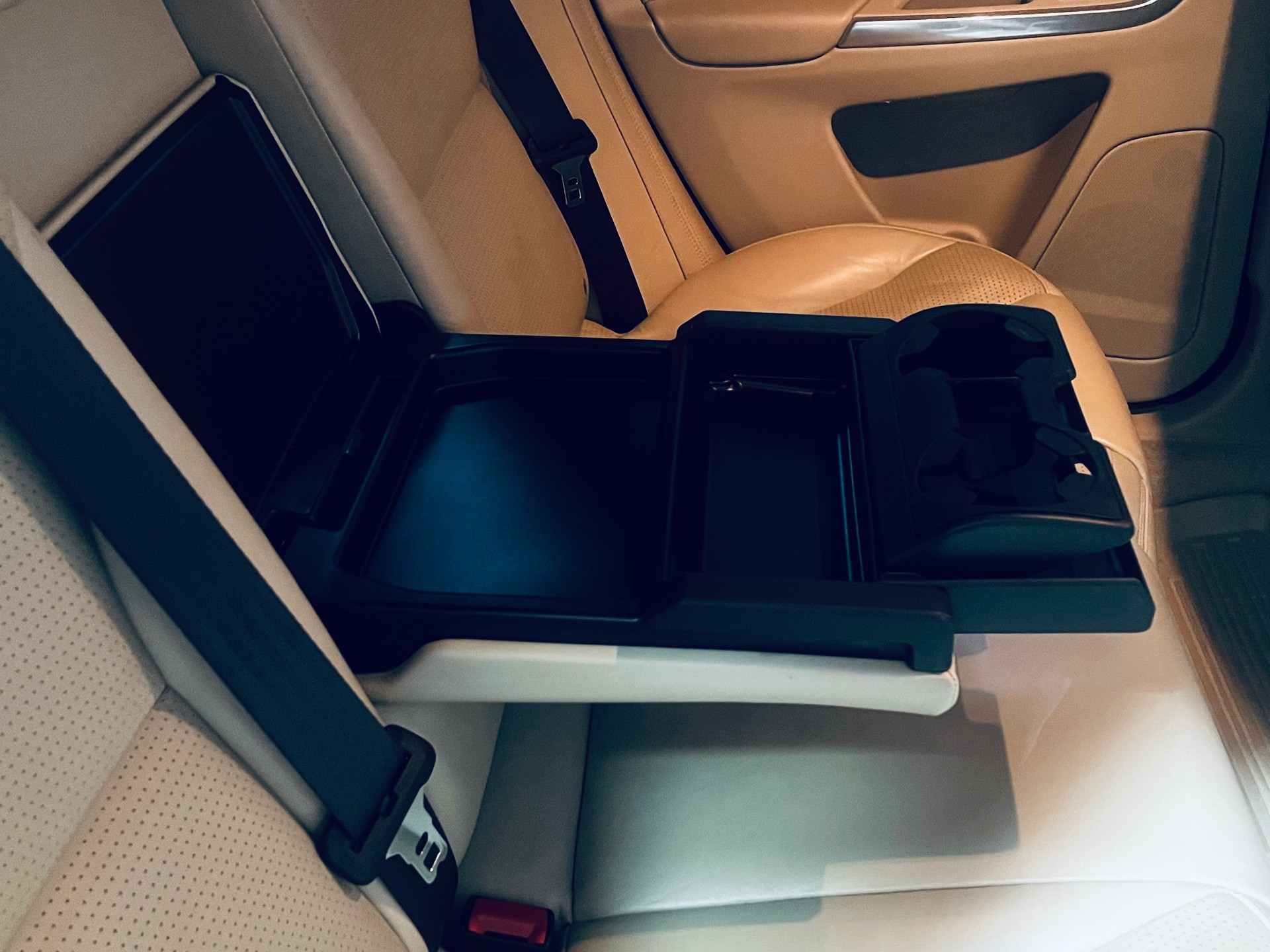 VOLVO XC60 T6 AWD Summum Geartronic-image-14