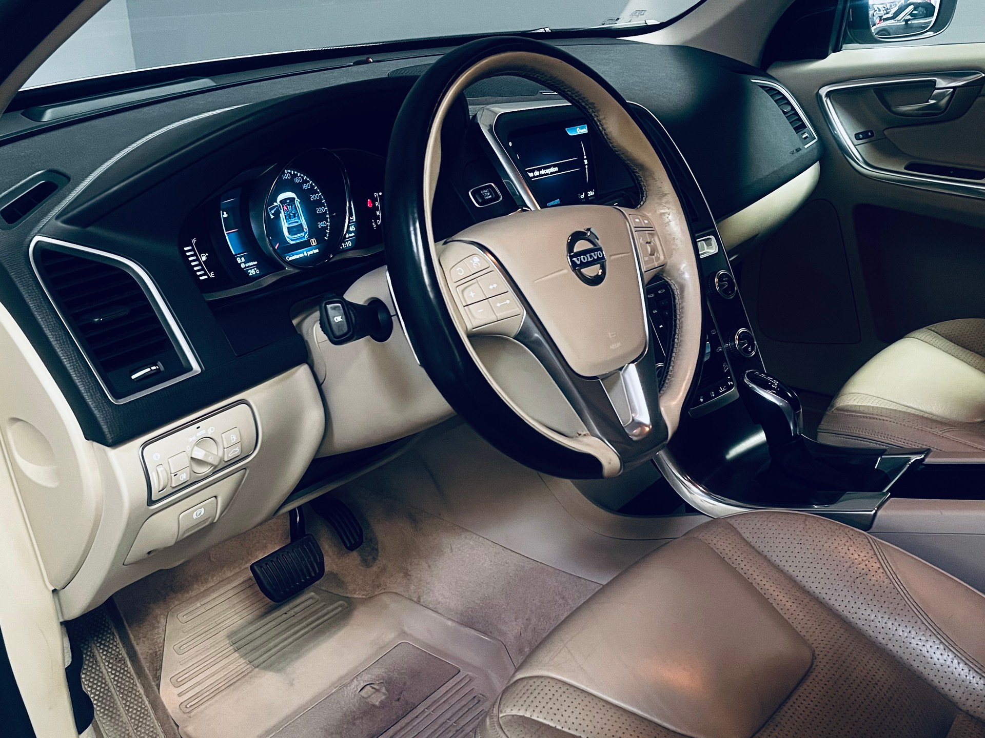 VOLVO XC60 T6 AWD Summum Geartronic-image-11