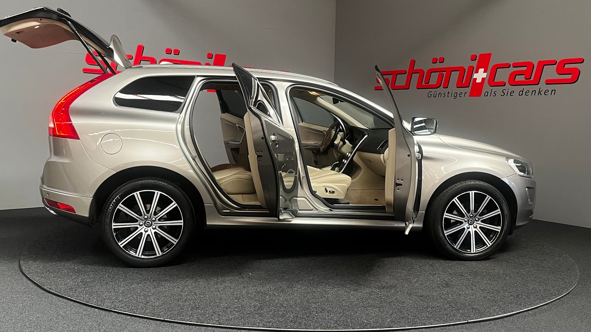 VOLVO XC60 T6 AWD Summum Geartronic-image-5