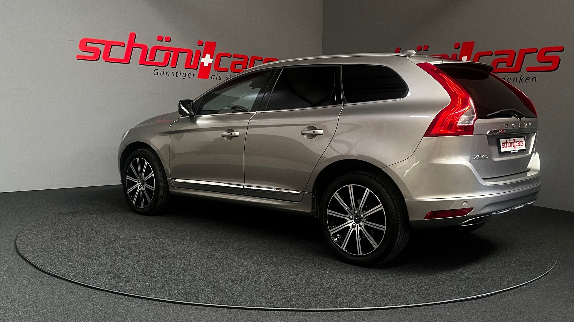 VOLVO XC60 T6 AWD Summum Geartronic-showroom-element-2