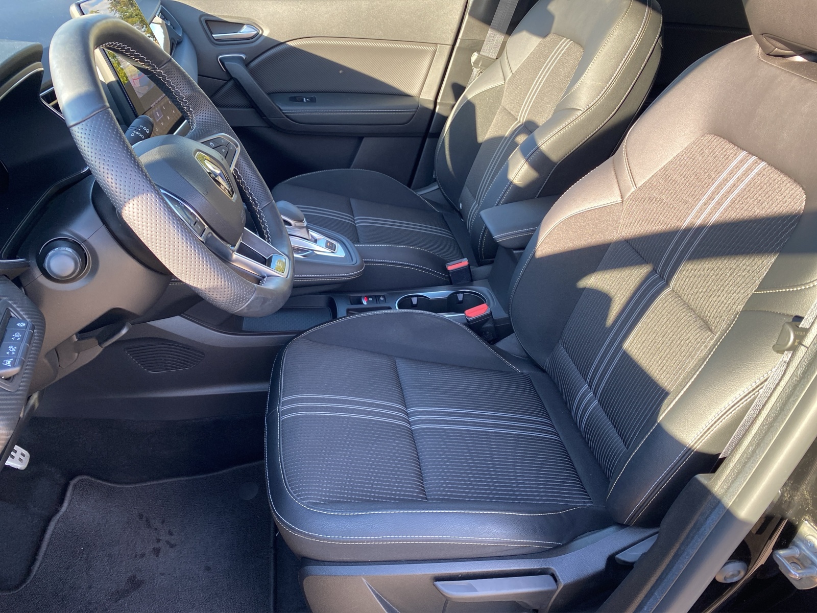 RENAULT Captur 1.6 E-Tech 145 E-Tech Engineered DHT-image-7