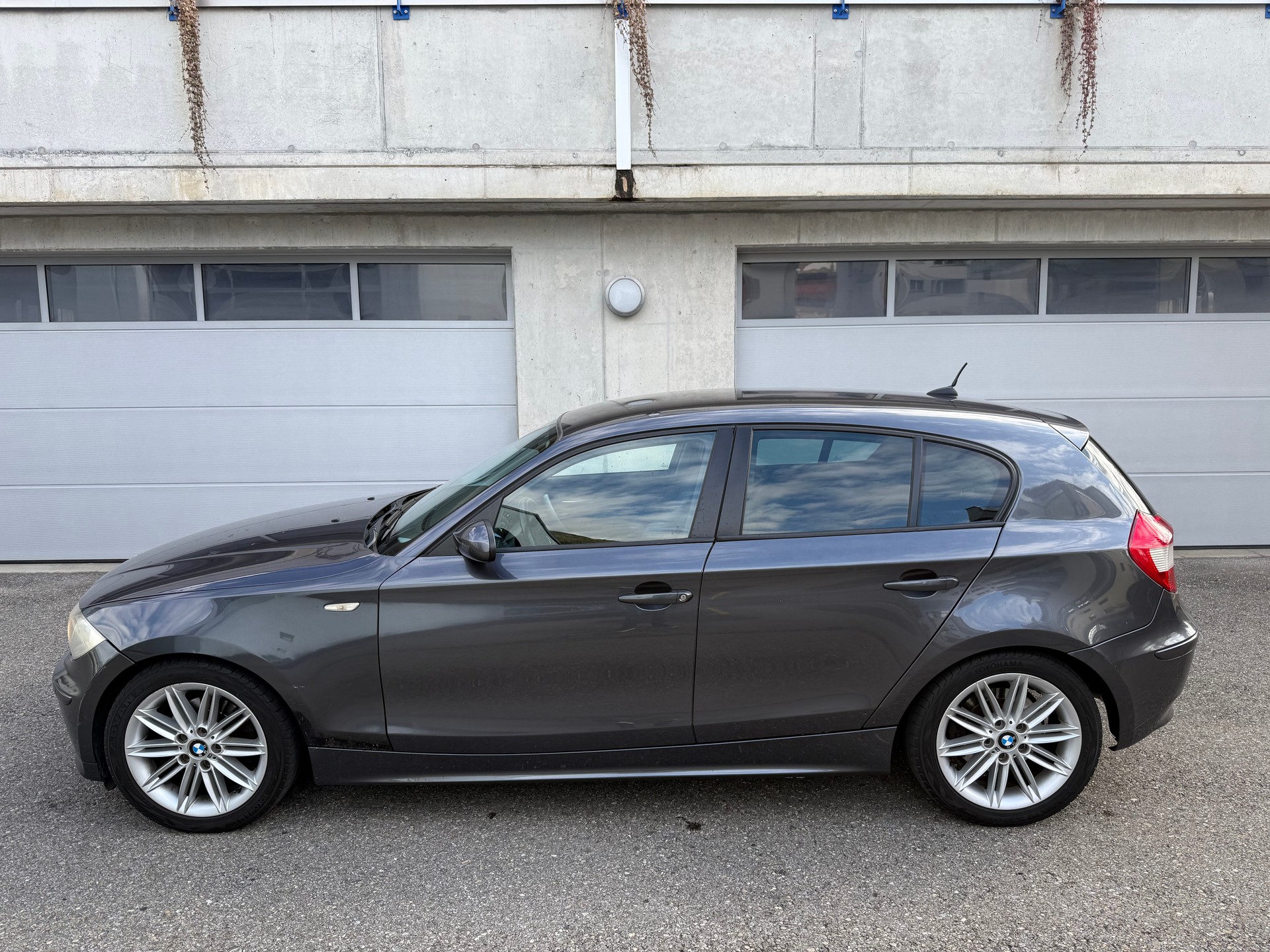 BMW 120d A-image-6