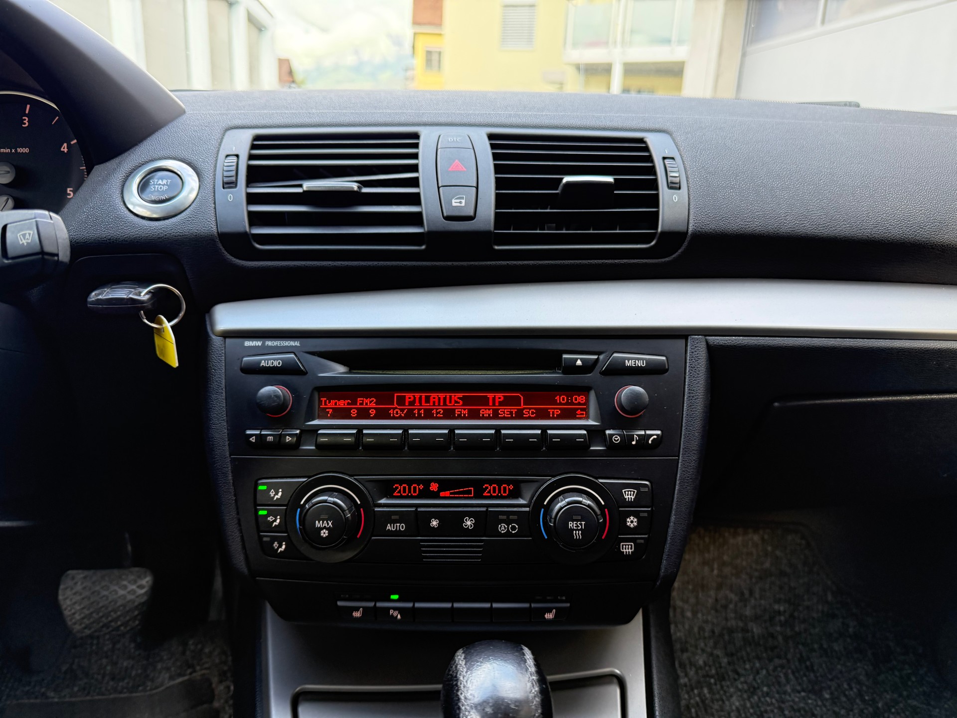 BMW 120d A-image-14