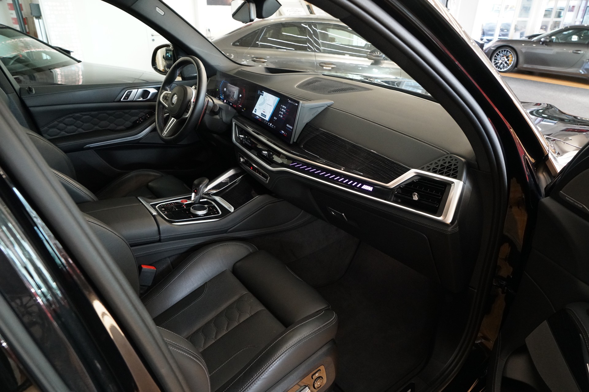 BMW X5M Competition-image-12