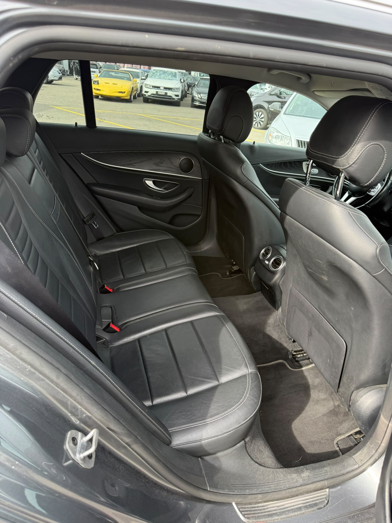 MERCEDES-BENZ E 220 d Avantgarde 4Matic 9G-Tronic-image-6