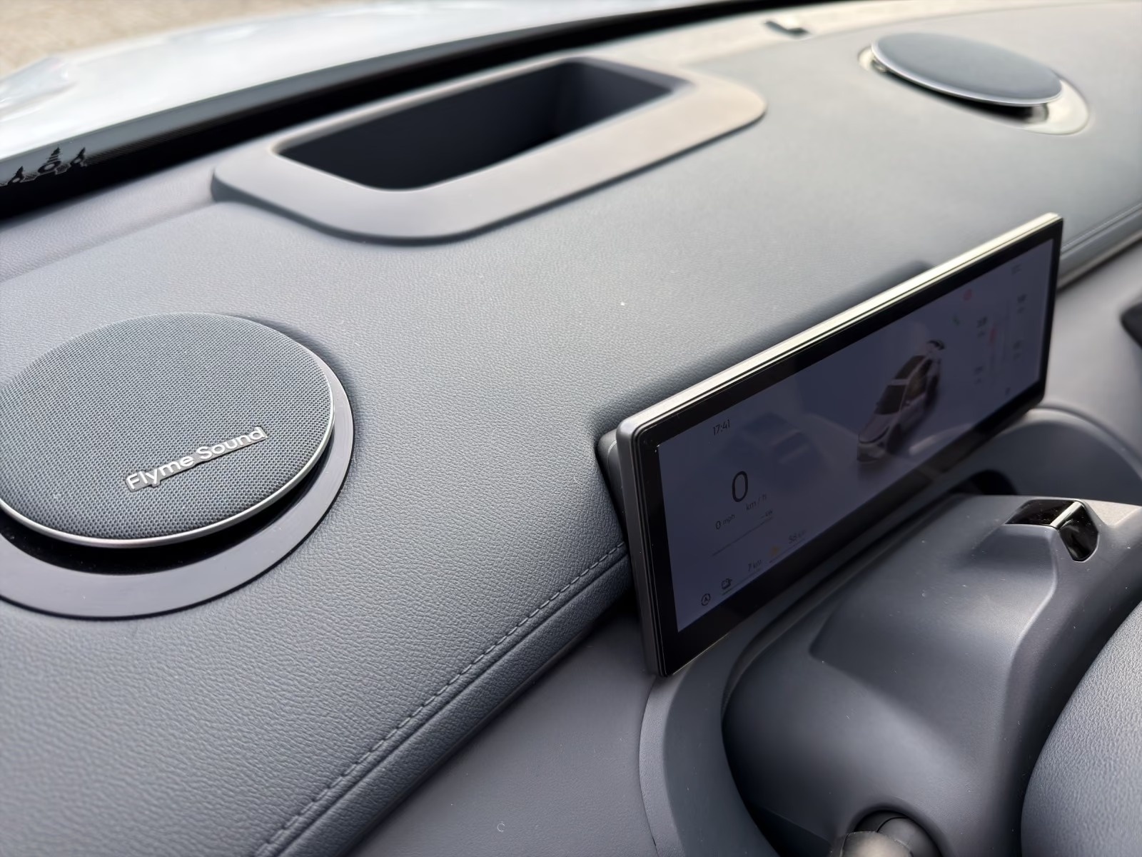 GEELY Starray EM-i Max+ PHEV-image-14