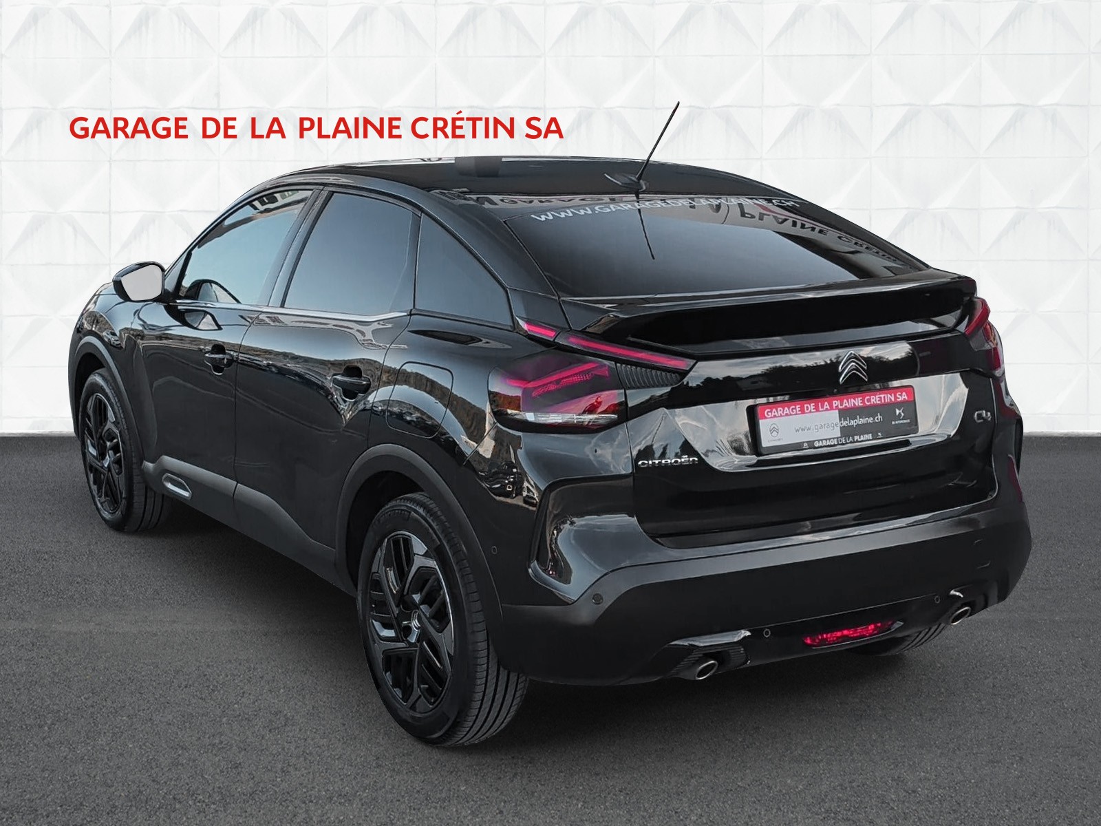 CITROEN C4 Shine EAT8-image-2