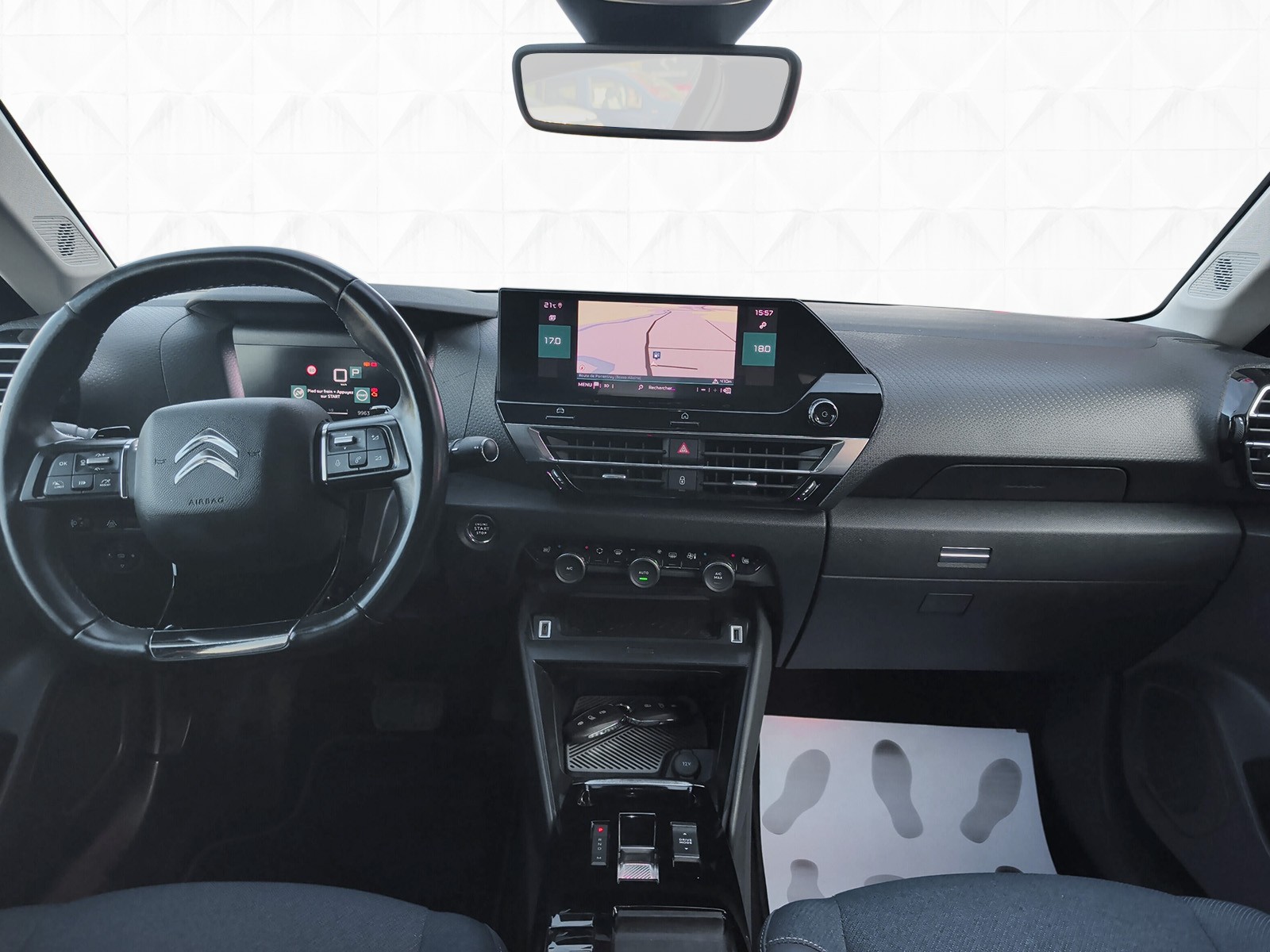 CITROEN C4 Shine EAT8-image-9