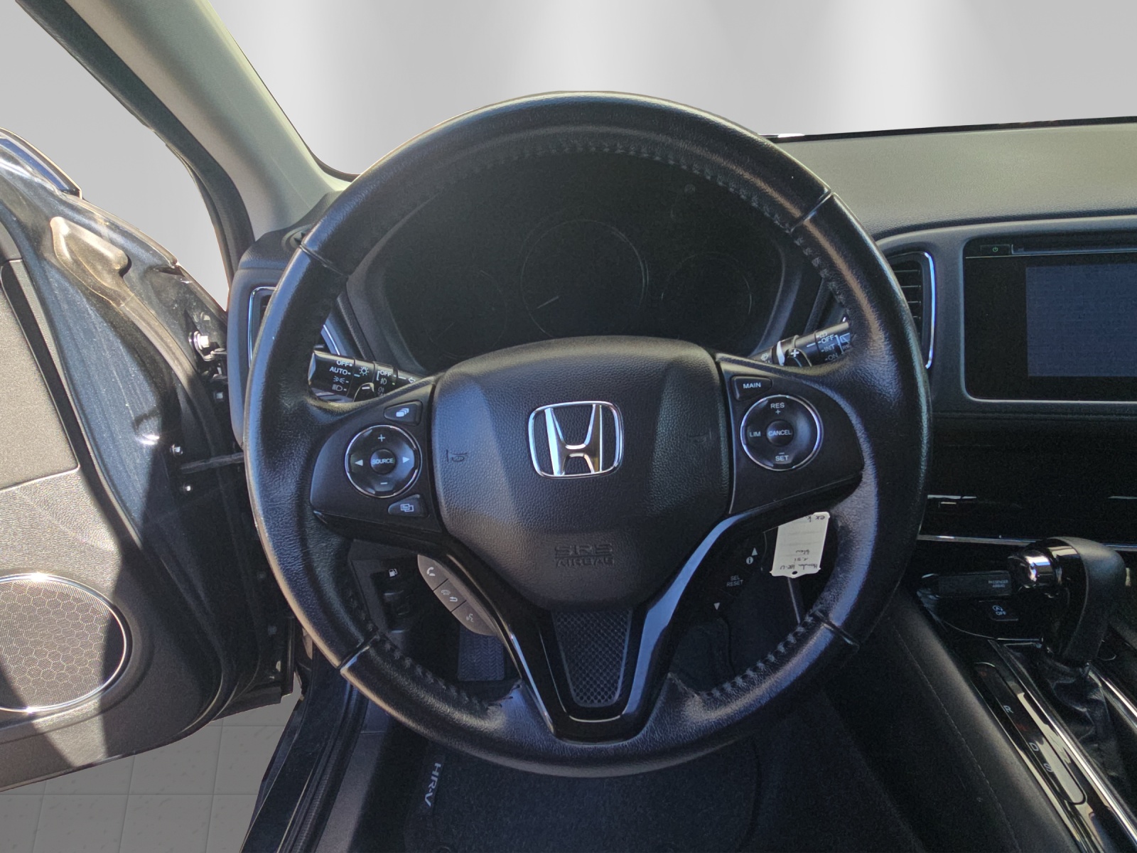 HONDA HR-V 1.5i-VTEC Elegance-image-11