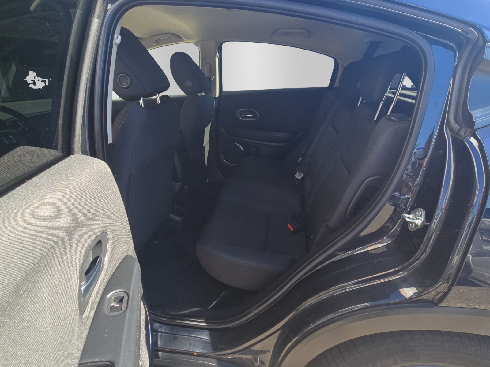 HONDA HR-V 1.5i-VTEC Elegance-image-9