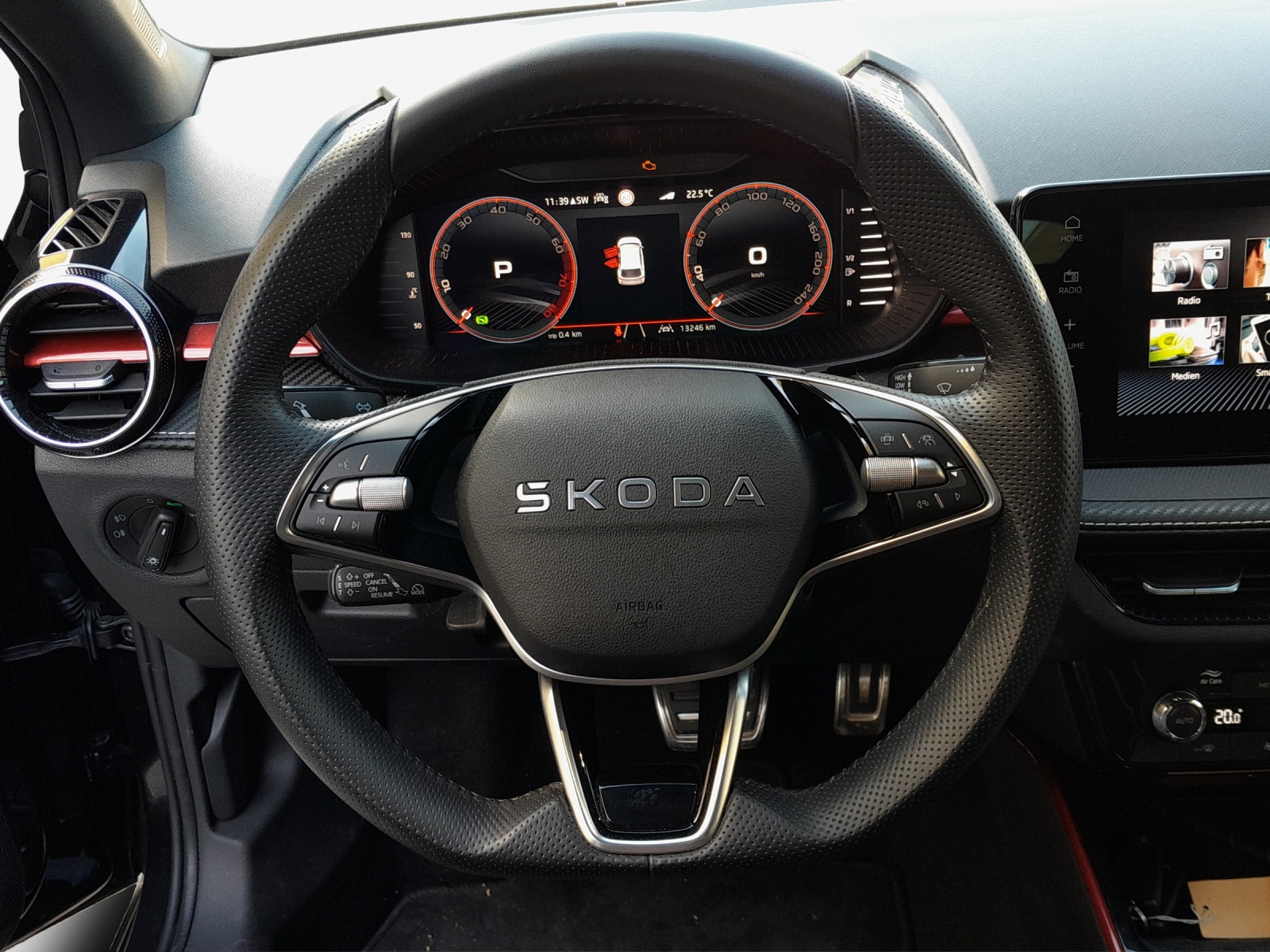 SKODA Fabia 1.5 TSI Monte Carlo DSG-image-9