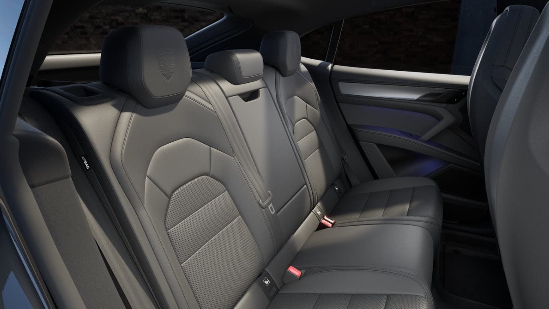 PORSCHE Cayenne Coupé Electric-image-12