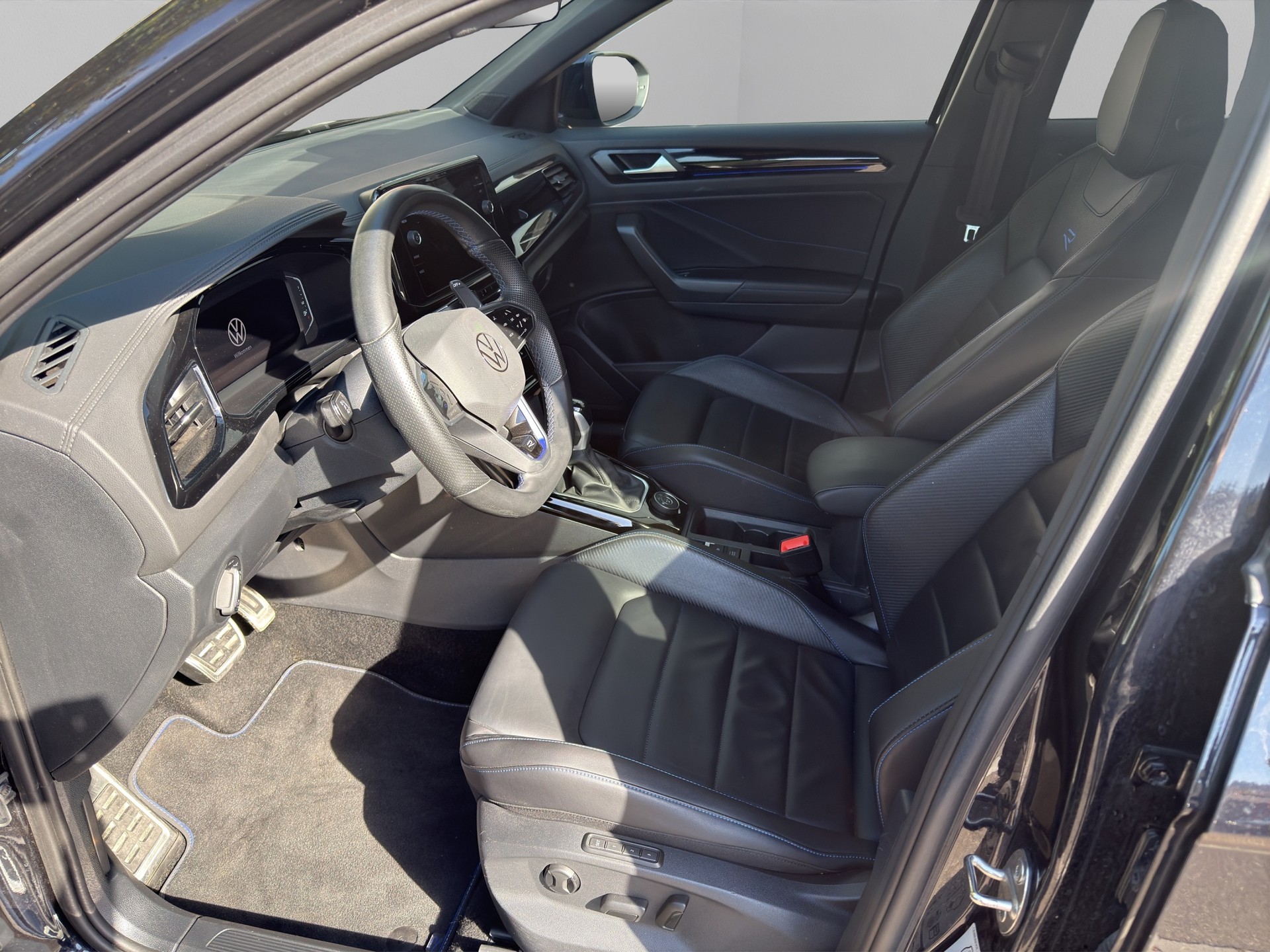 VW T-Roc 2.0 TSI R DSG 4Motion * Garantie * 8 fach * AHK * Leder *-image-6