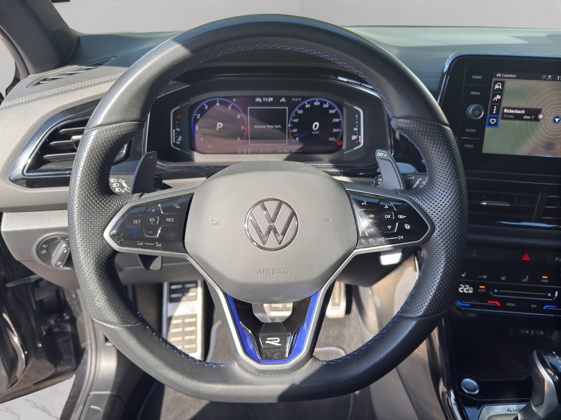 VW T-Roc 2.0 TSI R DSG 4Motion * Garantie * 8 fach * AHK * Leder *-image-10
