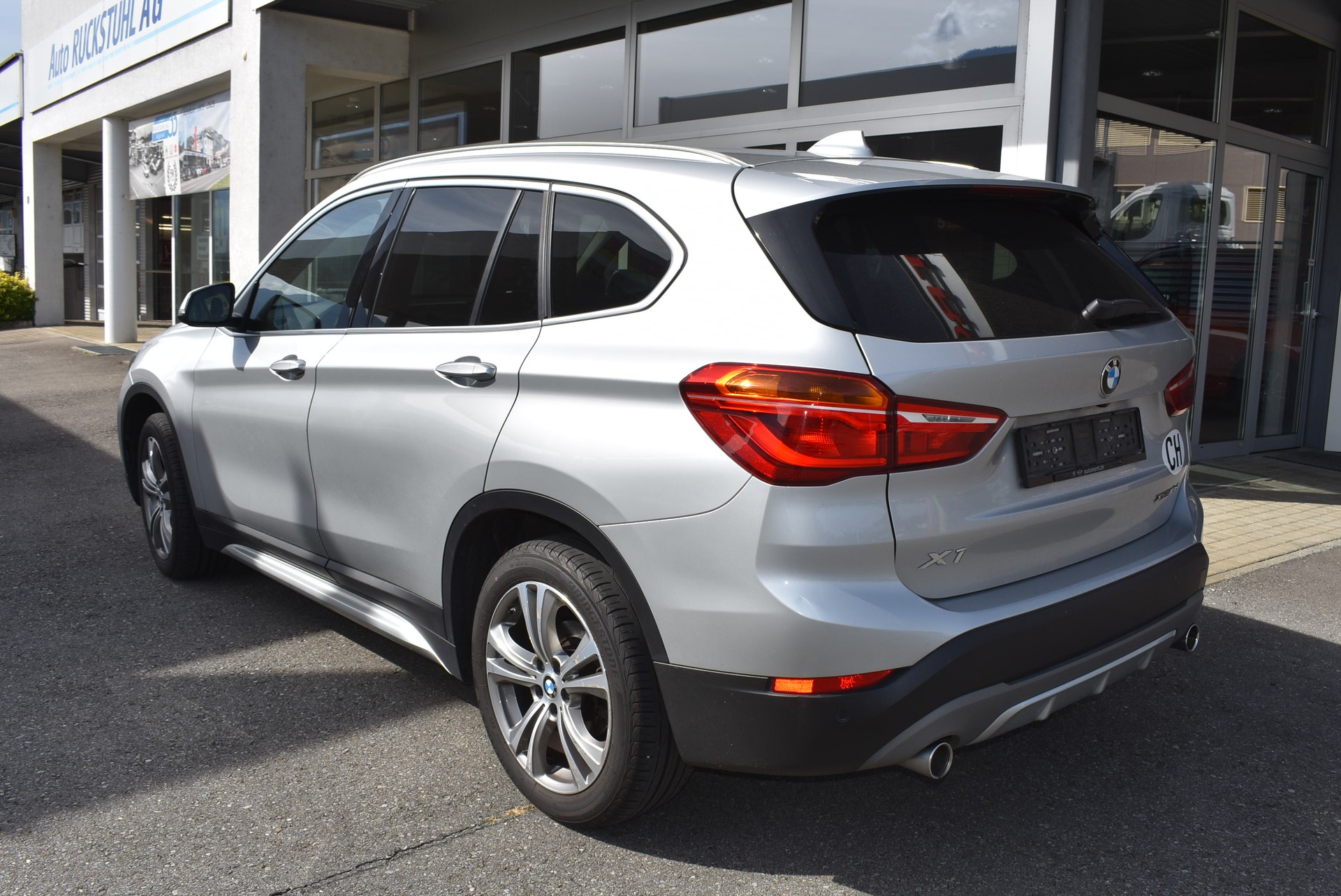 BMW X1 xDrive 18d xLine Steptronic-image-3