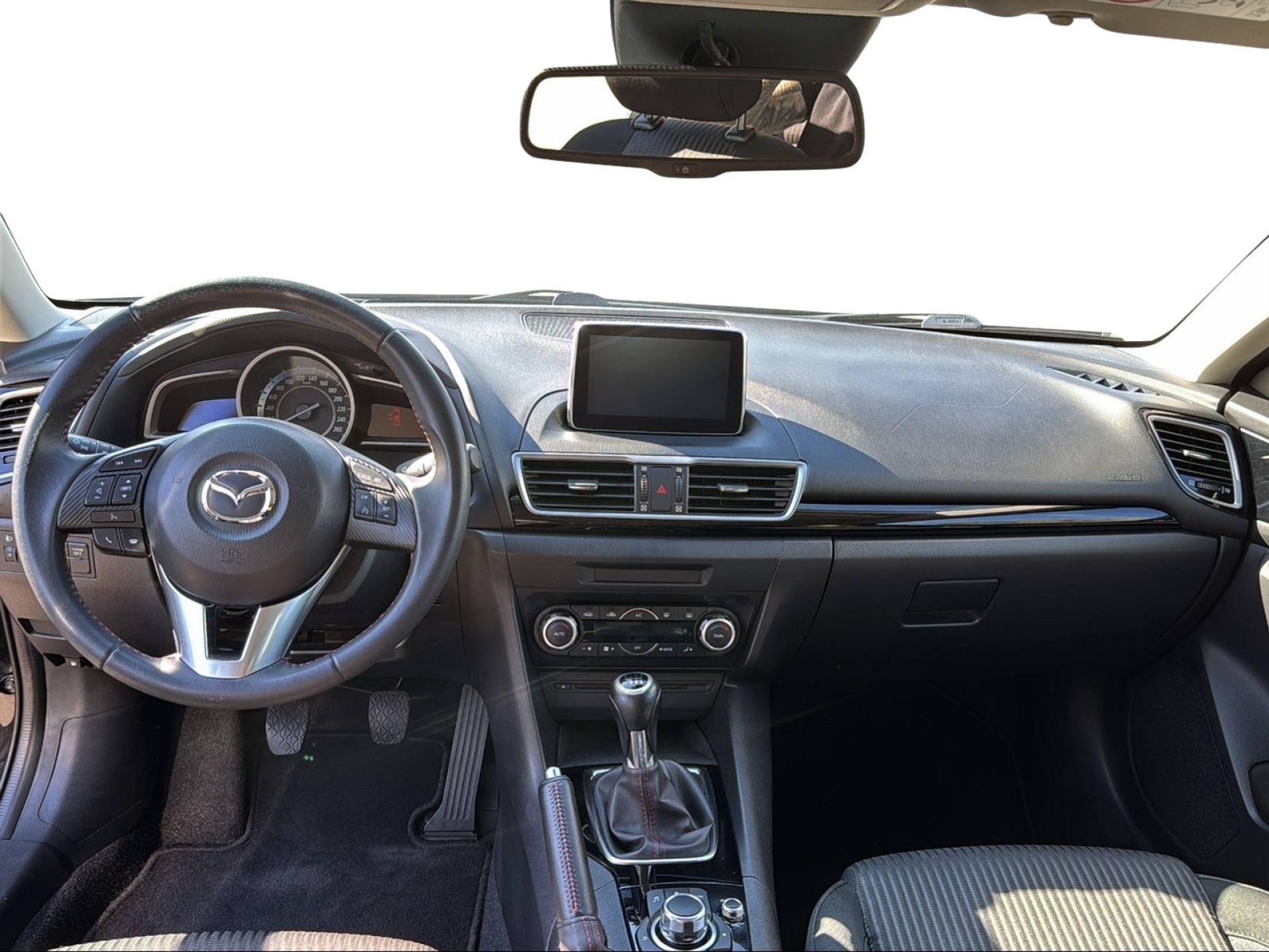 MAZDA 3 2.2 D Ambition-image-12