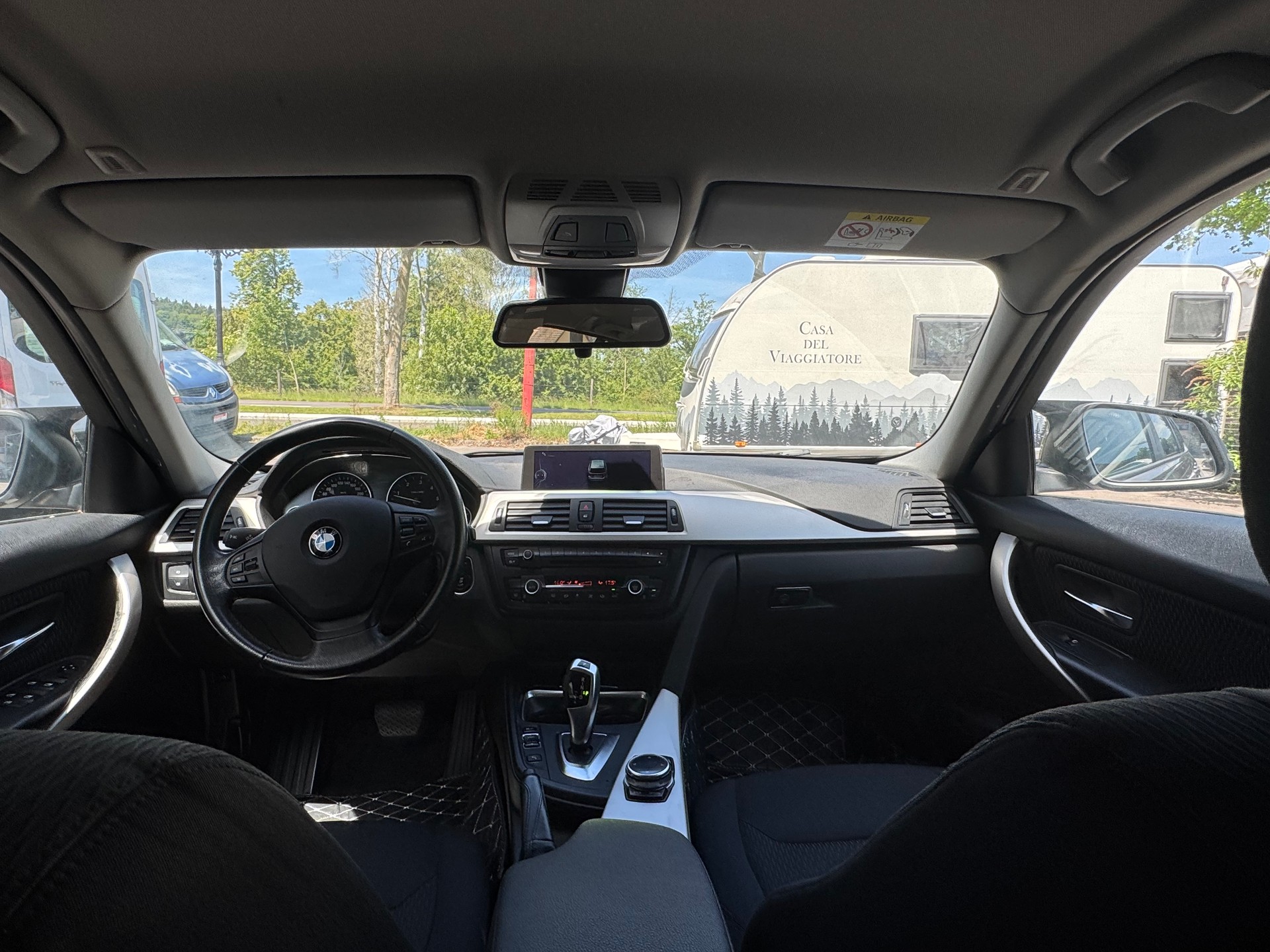 BMW 316d Touring Business Steptronic-image-9
